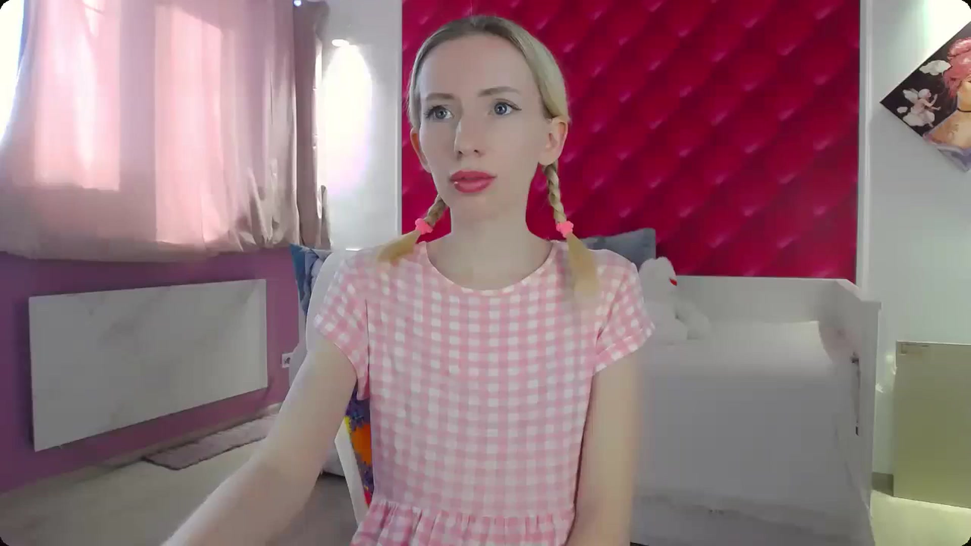 Gallery image thumbnail from PetitePrincez's myfreecams stream on, 04/06/2024, 13:20 image 2 of 20