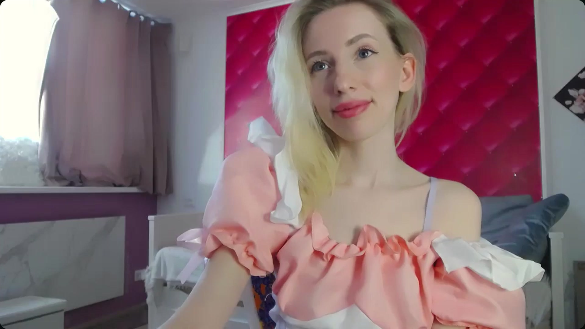 Gallery image thumbnail from PetitePrincez's myfreecams stream on, 04/27/2024, 16:11 image 6 of 20