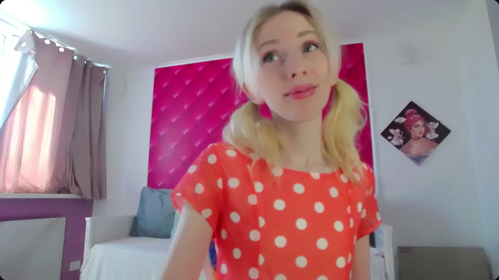 Gallery image thumbnail from PetitePrincez's myfreecams stream on, 05/05/2024, 13:05 image 1 of 20