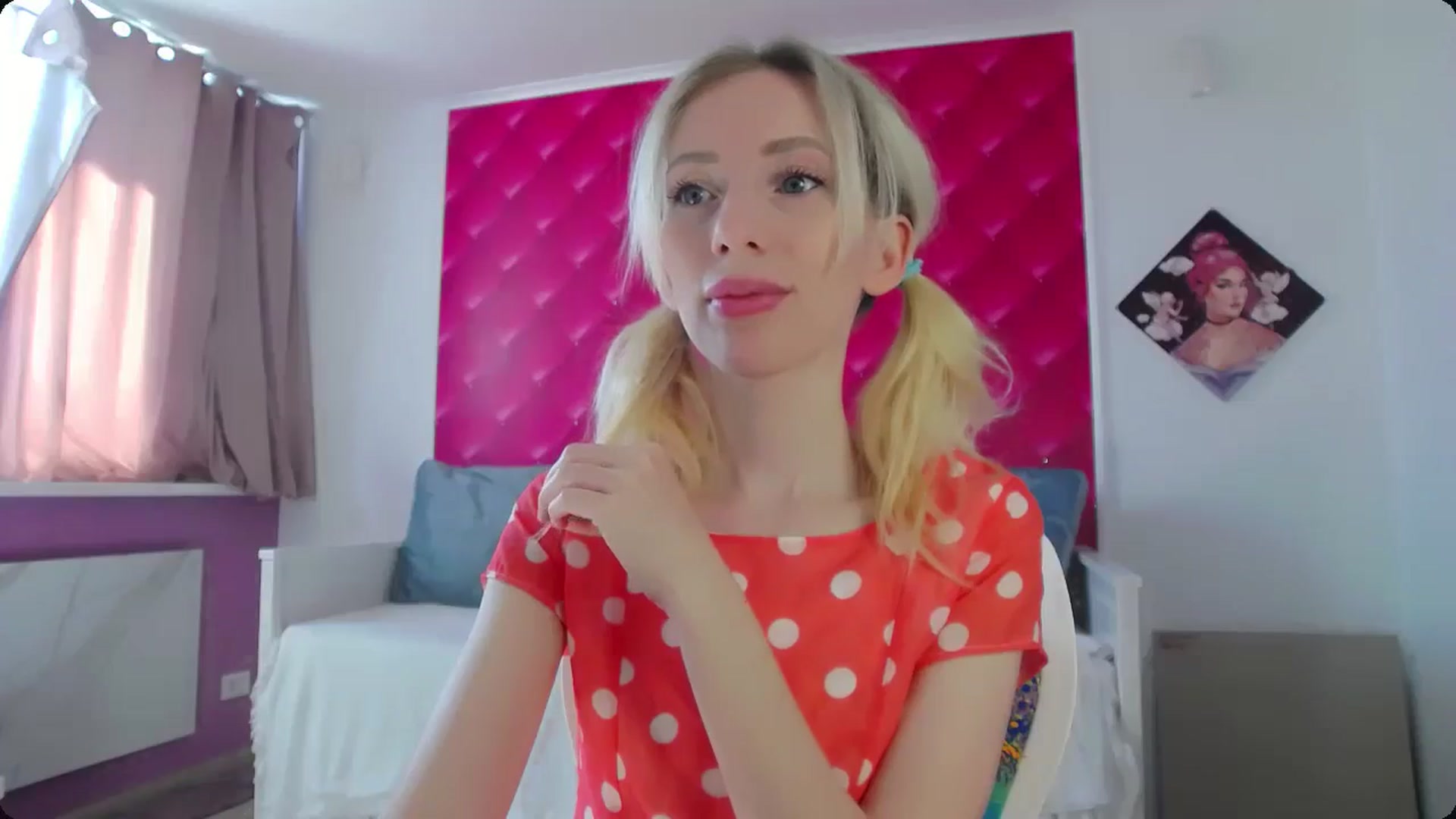 Gallery image thumbnail from PetitePrincez's myfreecams stream on, 05/05/2024, 13:05 image 4 of 20