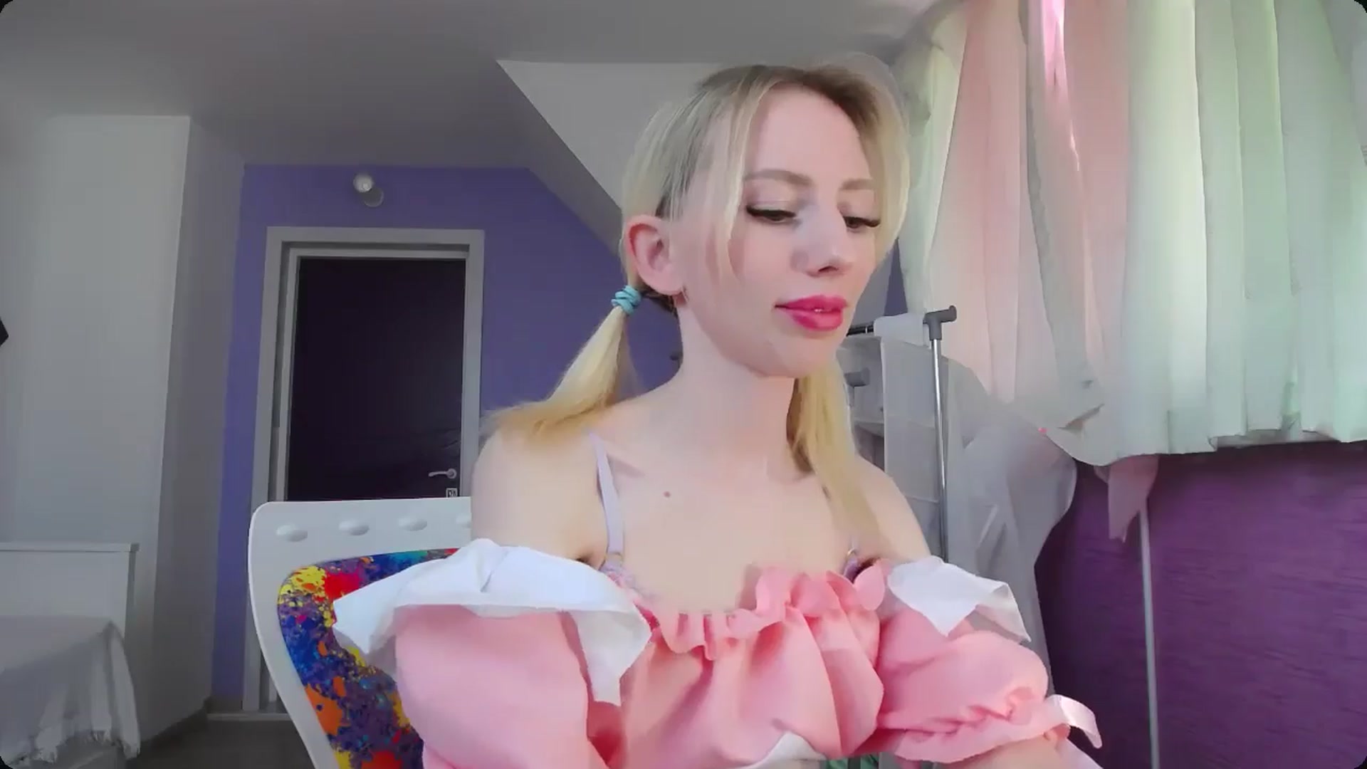Gallery image thumbnail from PetitePrincez's myfreecams stream on, 05/11/2024, 15:34 image 3 of 20