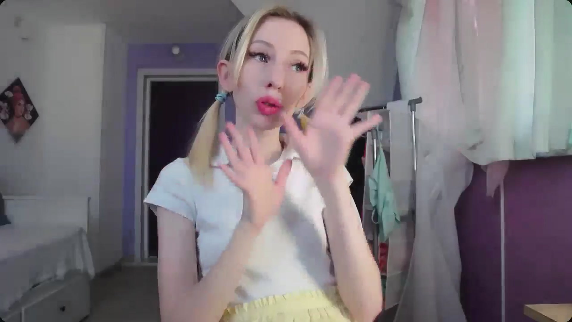 Gallery image thumbnail from PetitePrincez's myfreecams stream on, 05/11/2024, 16:22 image 8 of 20