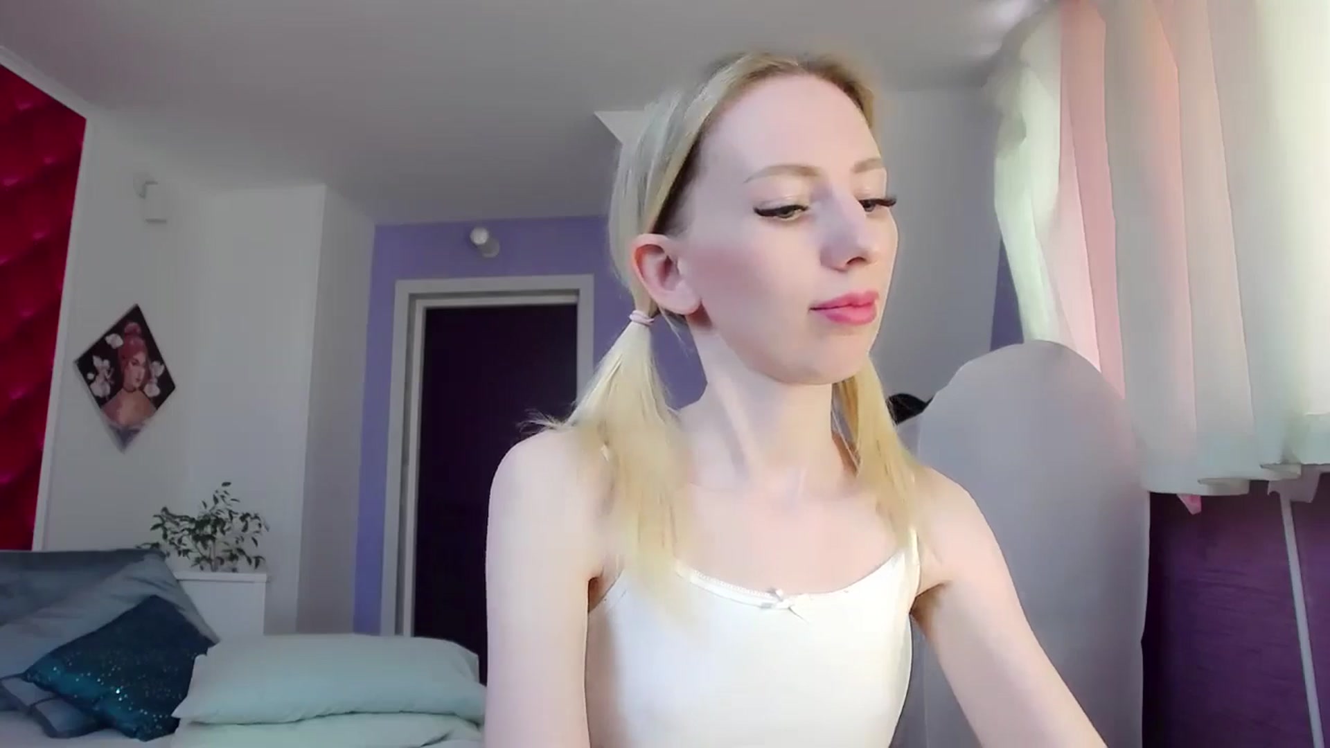 Gallery image thumbnail from PetitePrincez's myfreecams stream on, 05/18/2024, 16:08 image 6 of 20