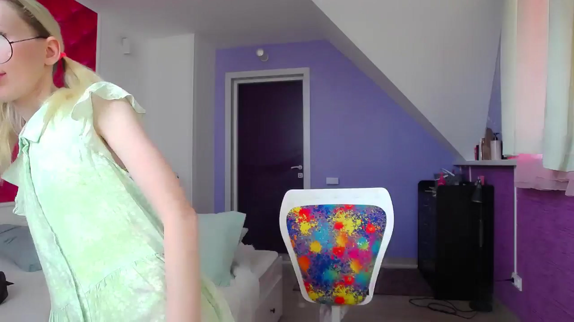 Gallery image thumbnail from PetitePrincez's myfreecams stream on, 06/01/2024, 13:14 image 7 of 20