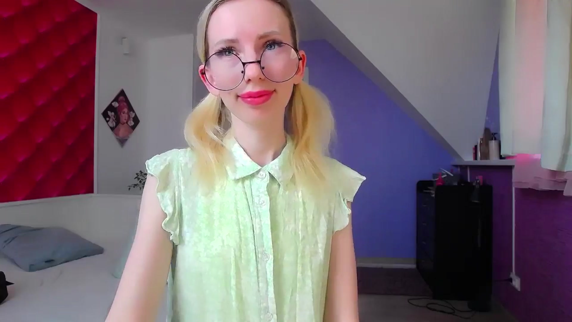 Gallery image thumbnail from PetitePrincez's myfreecams stream on, 06/01/2024, 13:14 image 9 of 20