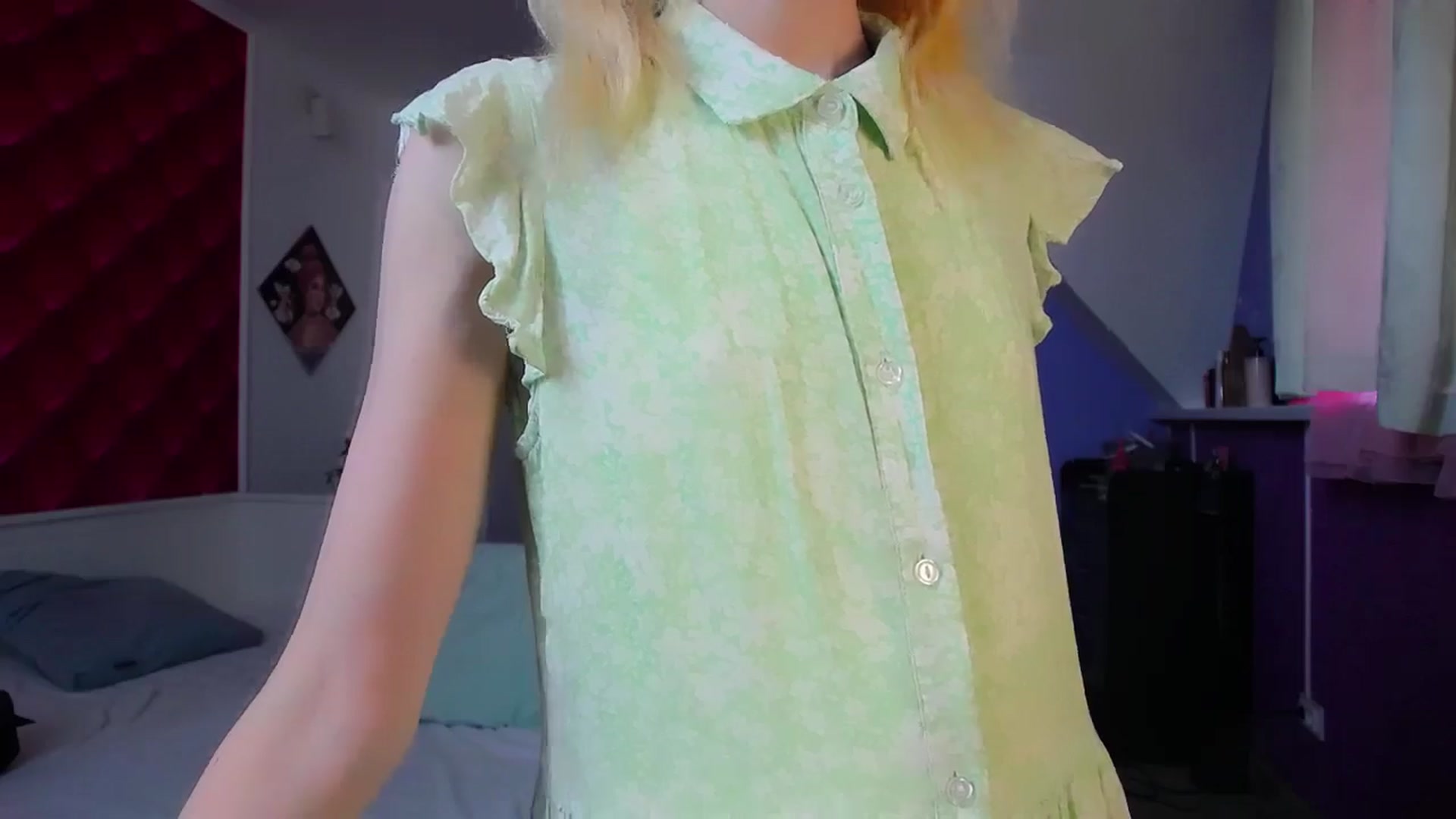 Gallery image thumbnail from PetitePrincez's myfreecams stream on, 06/01/2024, 13:14 image 8 of 20