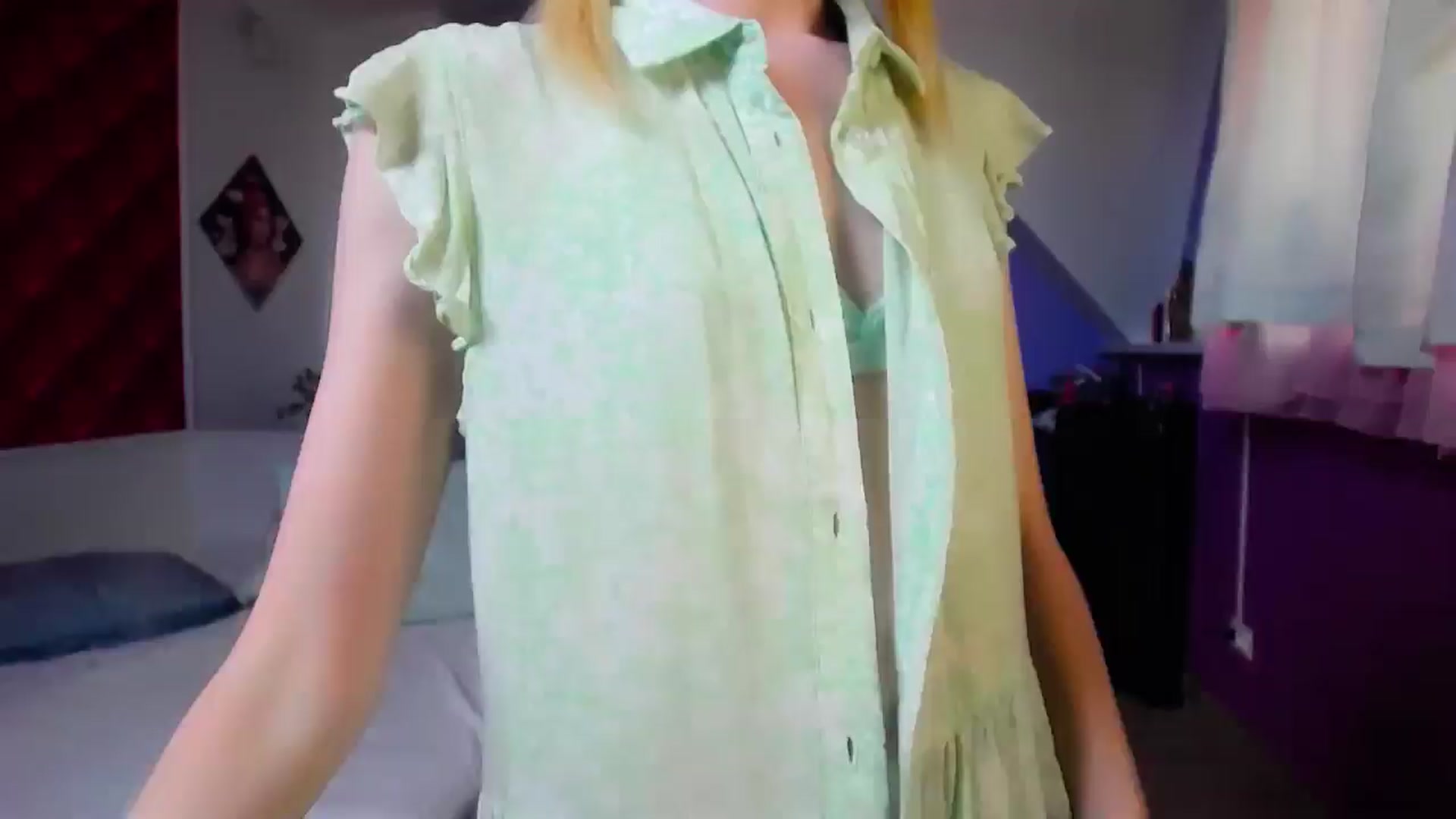 Gallery image thumbnail from PetitePrincez's myfreecams stream on, 06/02/2024, 12:44 image 10 of 20