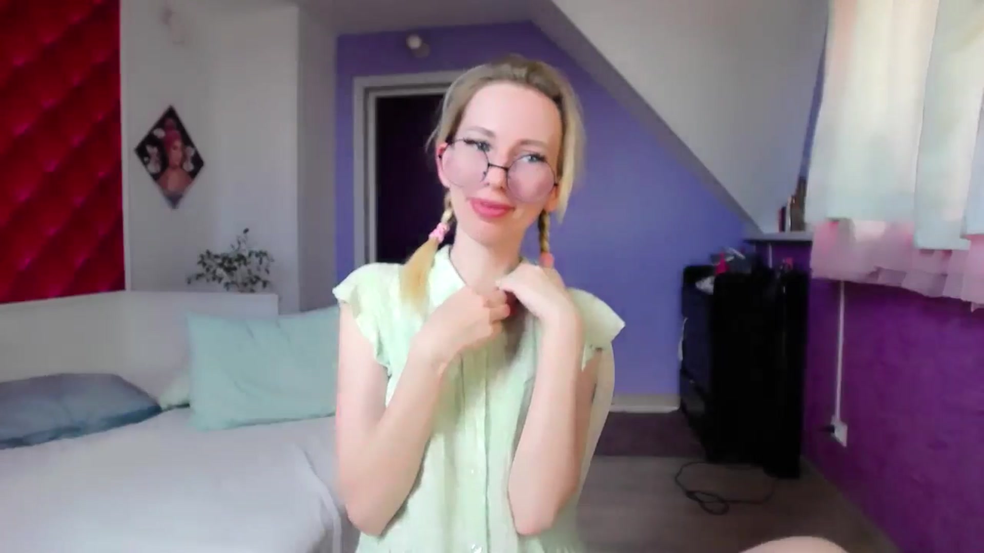 Gallery image thumbnail from PetitePrincez's myfreecams stream on, 06/02/2024, 12:44 image 6 of 20
