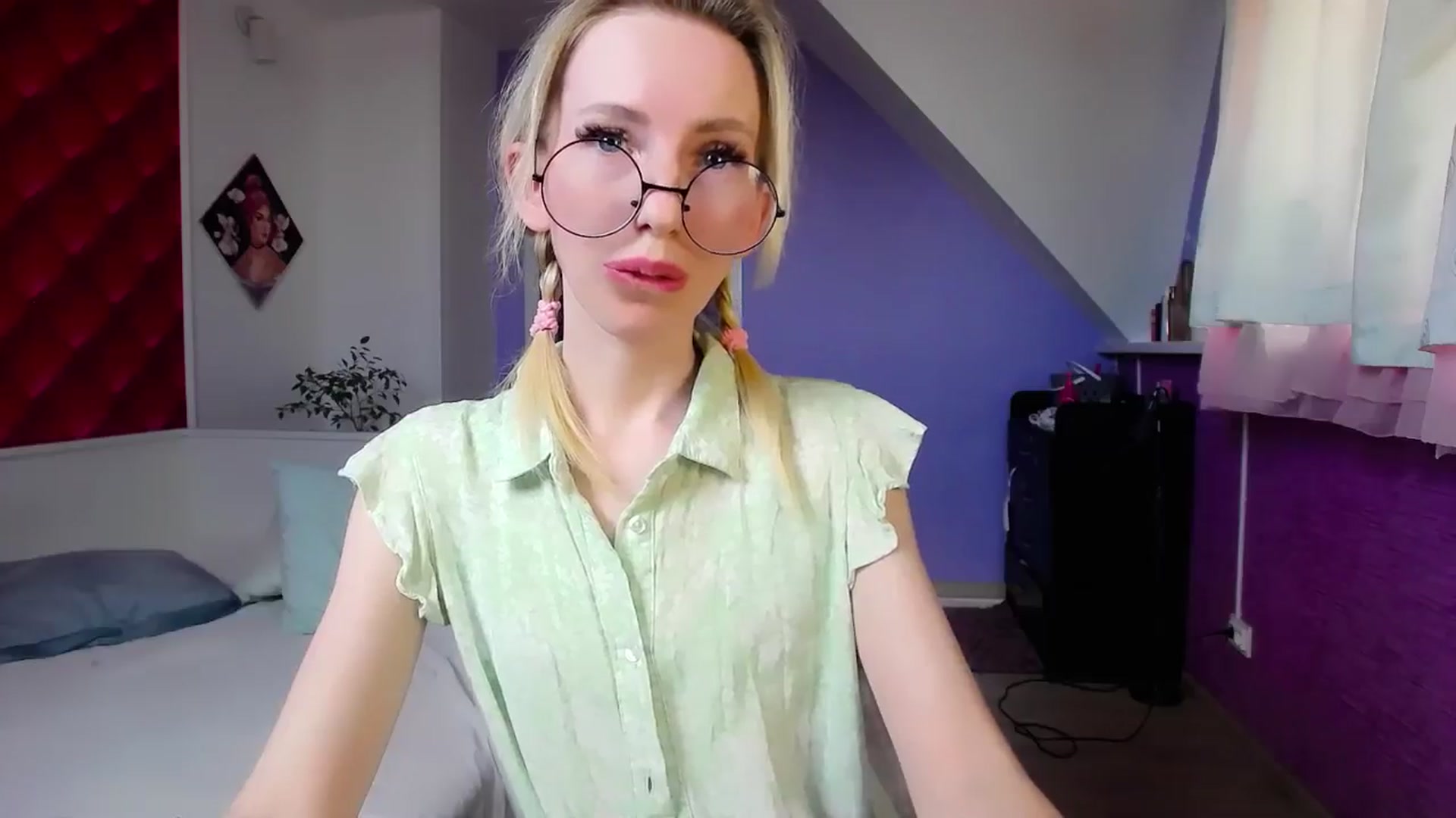 Gallery image thumbnail from PetitePrincez's myfreecams stream on, 06/02/2024, 12:44 image 12 of 20