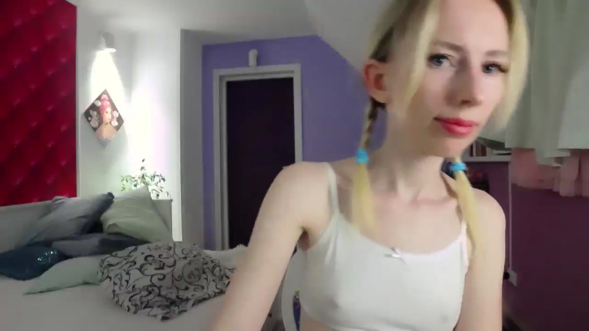 Gallery image thumbnail from PetitePrincez's myfreecams stream on, 06/19/2024, 18:58 image 4 of 20