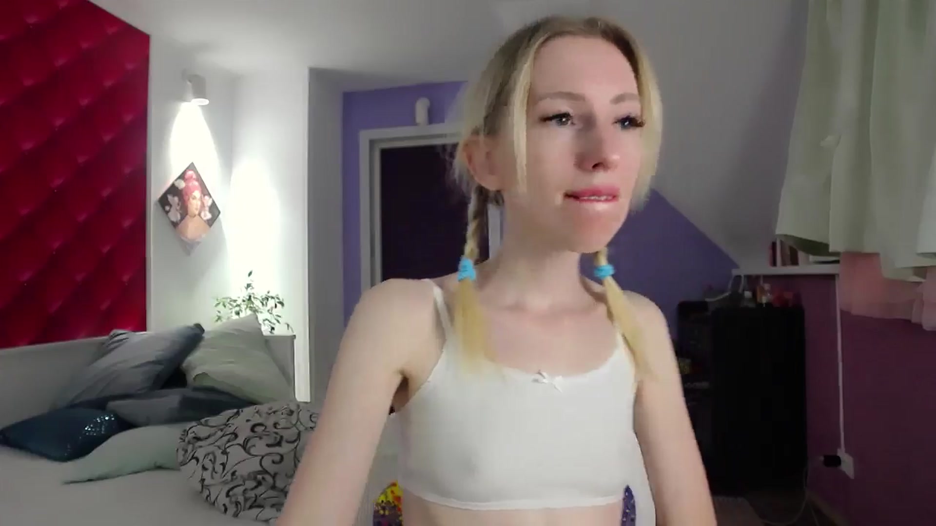Gallery image thumbnail from PetitePrincez's myfreecams stream on, 06/19/2024, 18:58 image 15 of 20