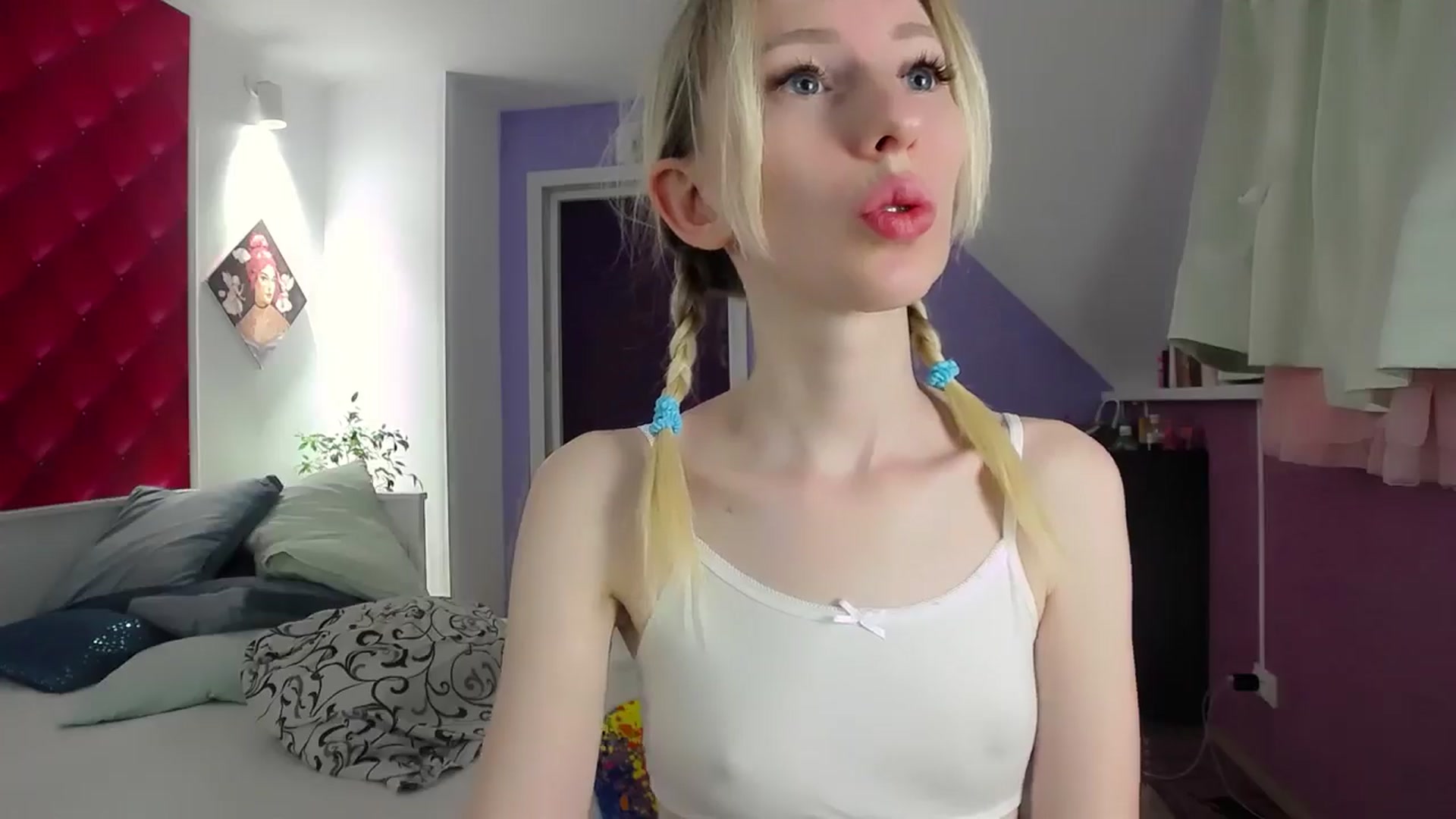Gallery image thumbnail from PetitePrincez's myfreecams stream on, 06/19/2024, 18:58 image 3 of 20