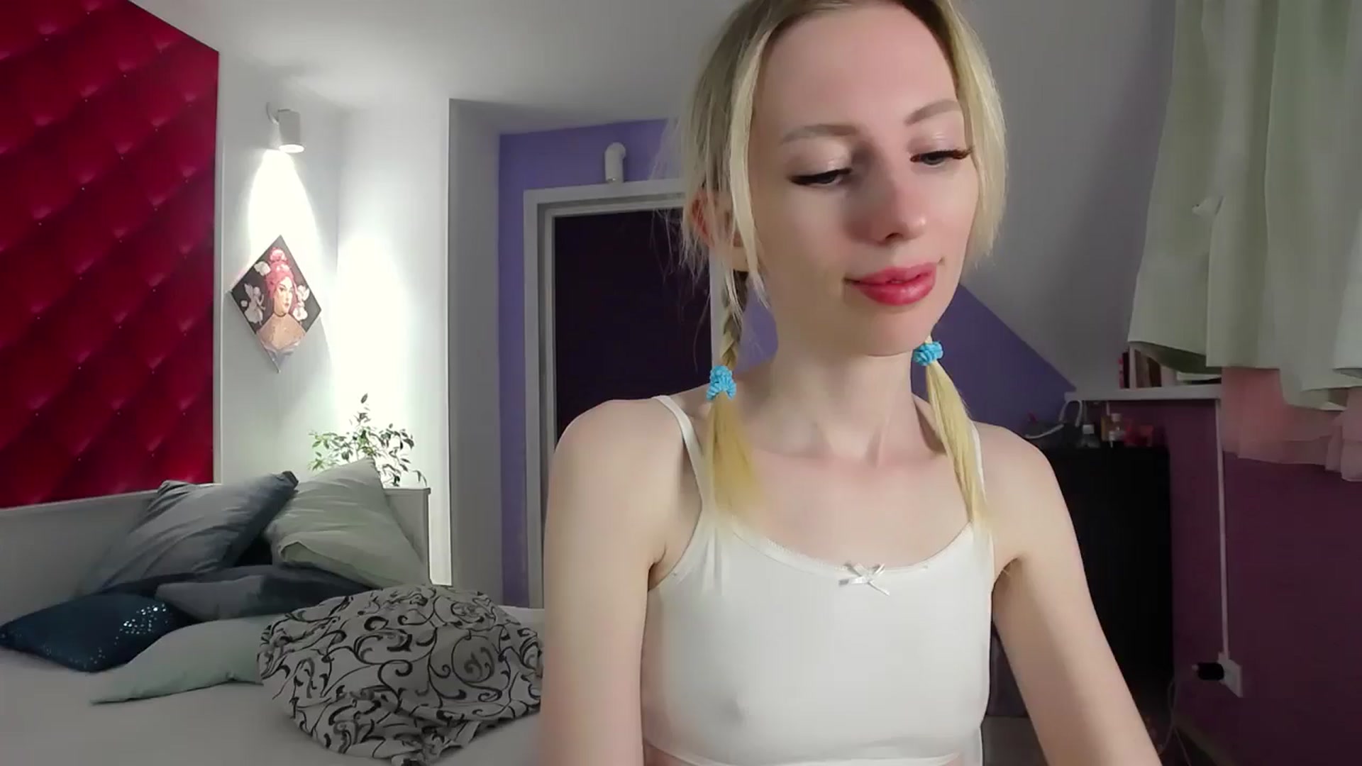 Gallery image thumbnail from PetitePrincez's myfreecams stream on, 06/19/2024, 18:58 image 19 of 20