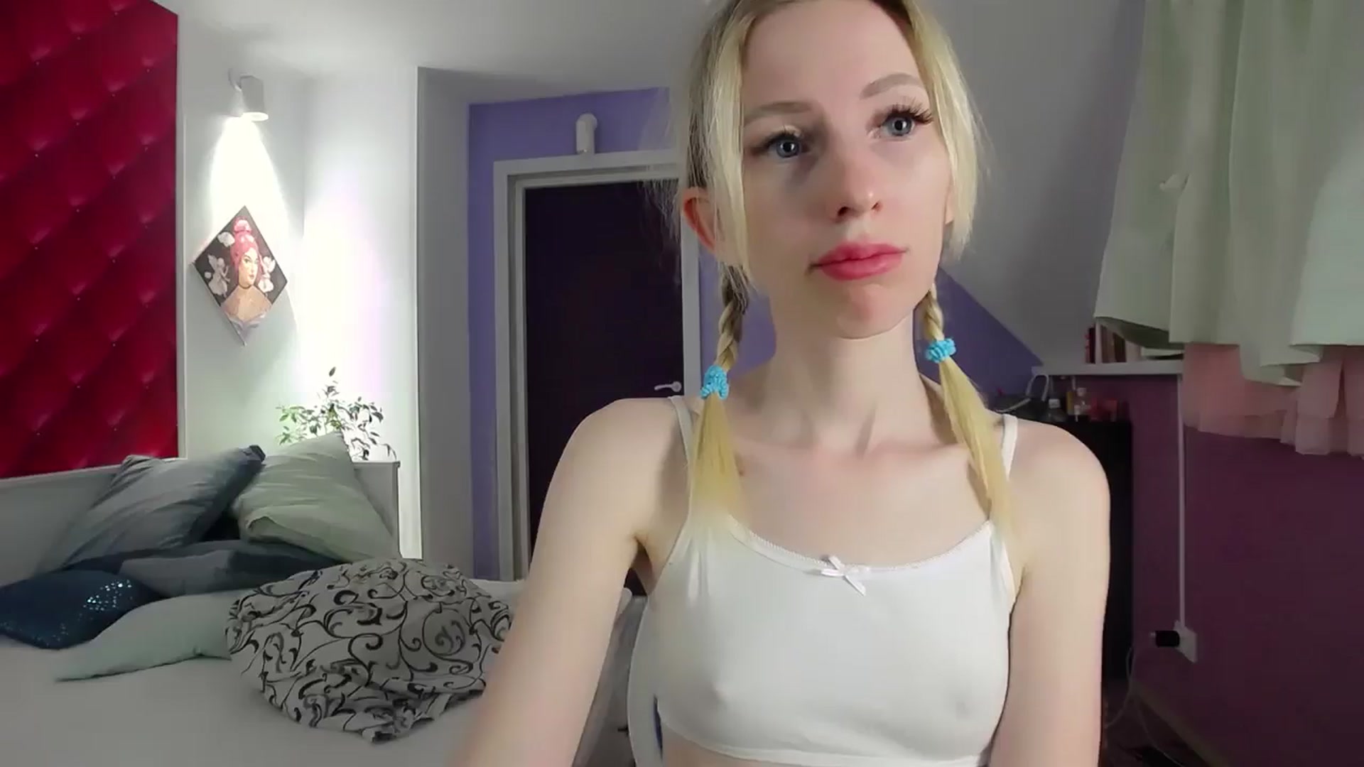 Gallery image thumbnail from PetitePrincez's myfreecams stream on, 06/19/2024, 18:58 image 5 of 20