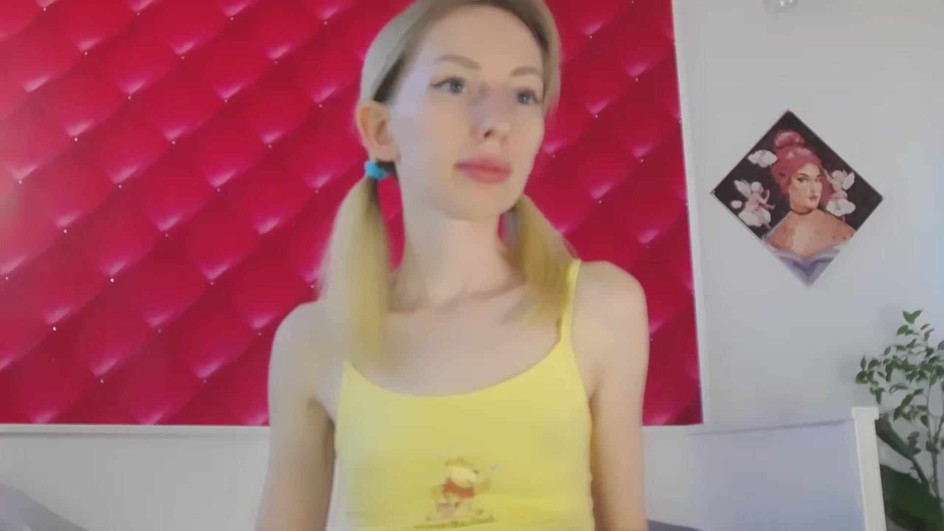 Gallery image thumbnail from PetitePrincez's myfreecams stream on, 08/17/2024, 16:04 image 17 of 20