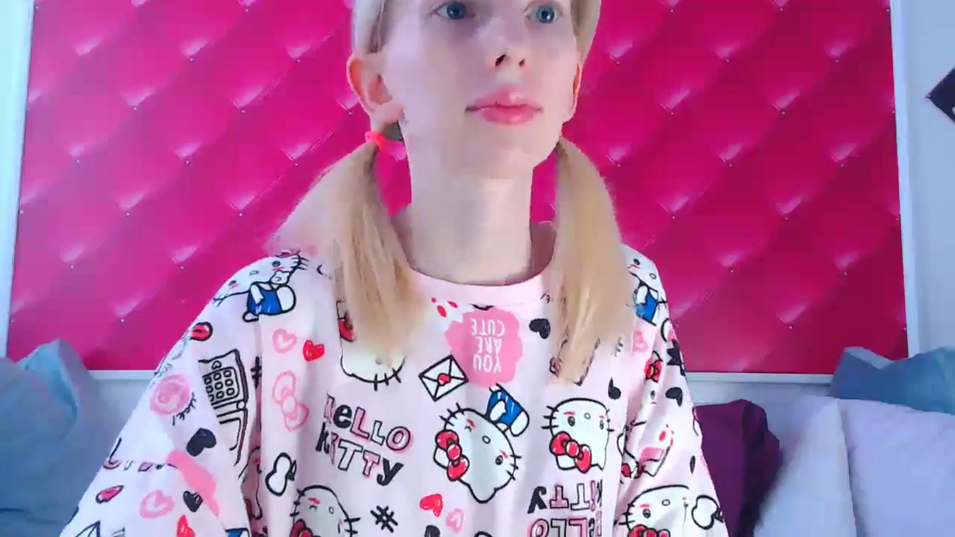 Gallery image thumbnail from PetitePrincez's myfreecams stream on, 09/15/2024, 14:40 image 6 of 20