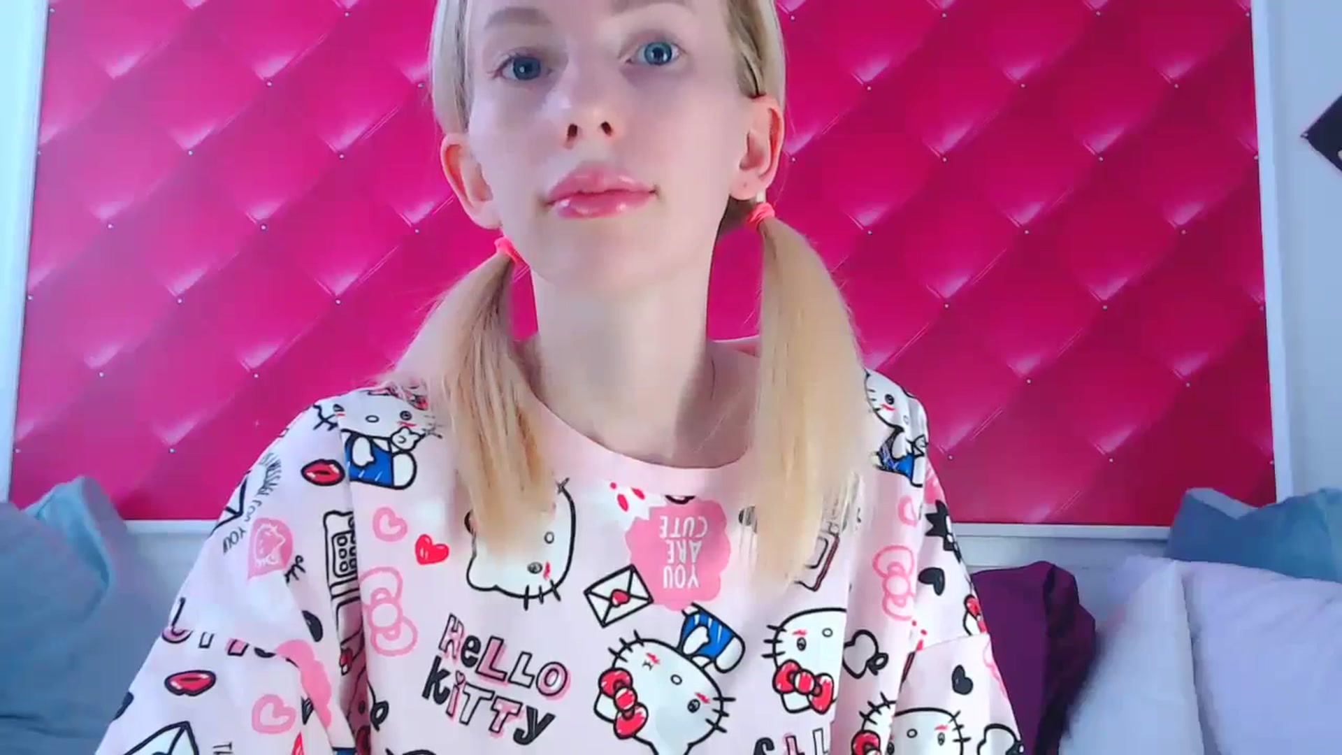 Gallery image thumbnail from PetitePrincez's myfreecams stream on, 09/15/2024, 14:40 image 5 of 20