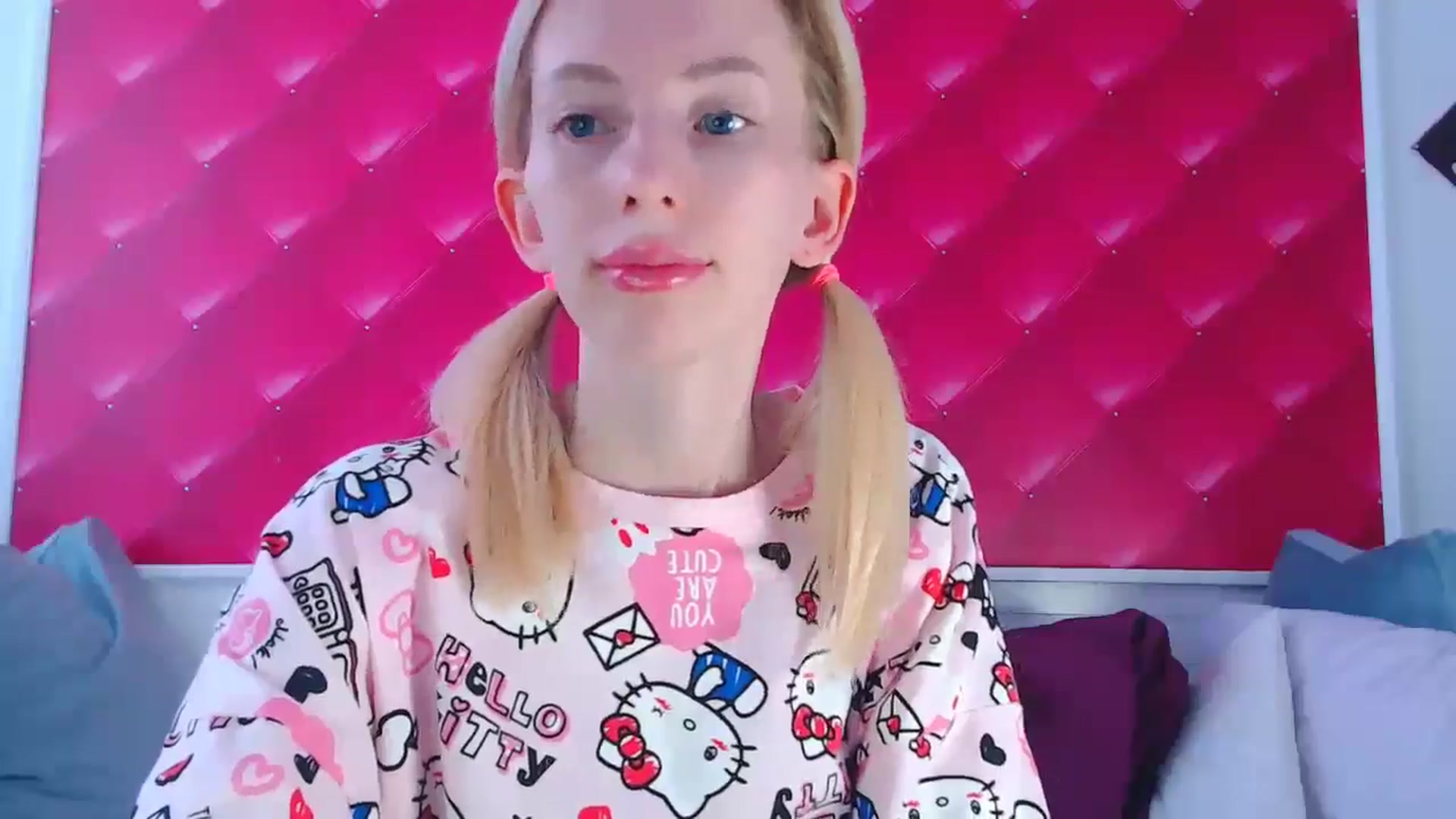 Gallery image thumbnail from PetitePrincez's myfreecams stream on, 09/15/2024, 14:40 image 9 of 20