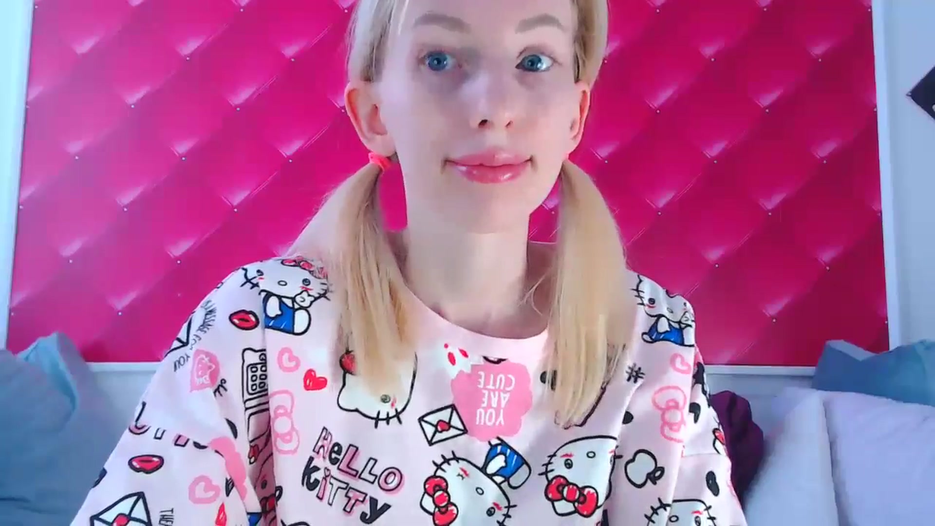 Gallery image thumbnail from PetitePrincez's myfreecams stream on, 09/15/2024, 14:40 image 4 of 20