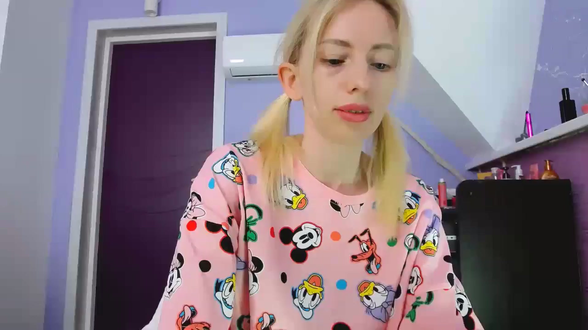 Gallery image thumbnail from PetitePrincez's myfreecams stream on, 09/29/2024, 12:33 image 1 of 20