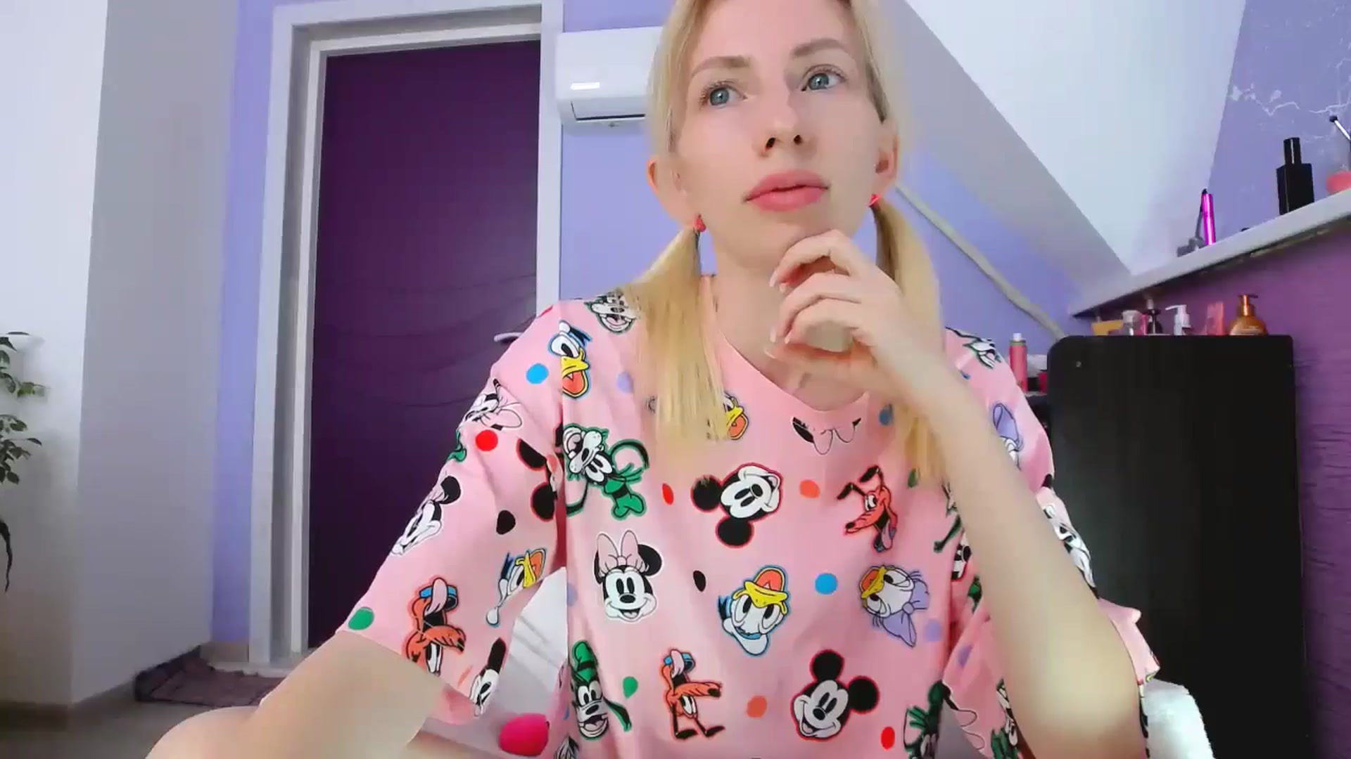 Gallery image thumbnail from PetitePrincez's myfreecams stream on, 09/29/2024, 12:33 image 11 of 20