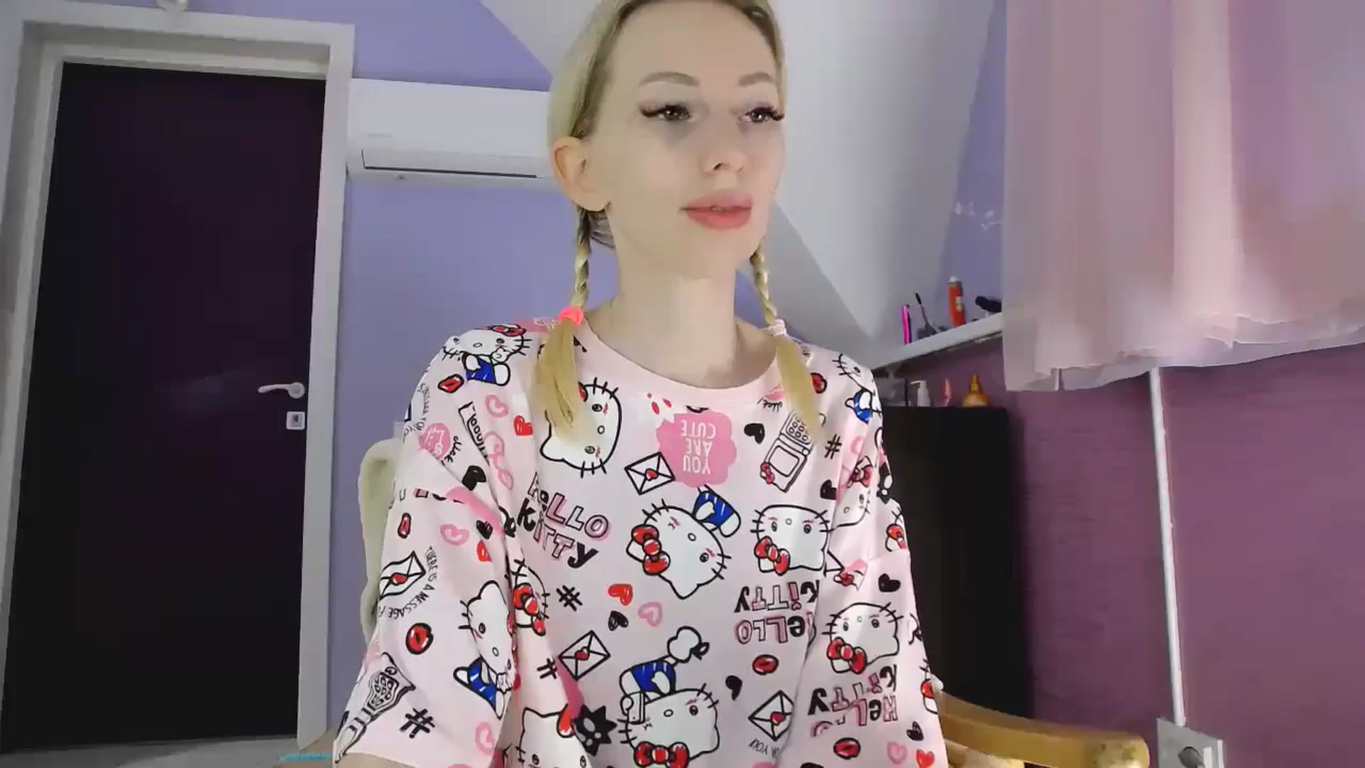 Gallery image thumbnail from PetitePrincez's myfreecams stream on, 10/13/2024, 14:29 image 15 of 20