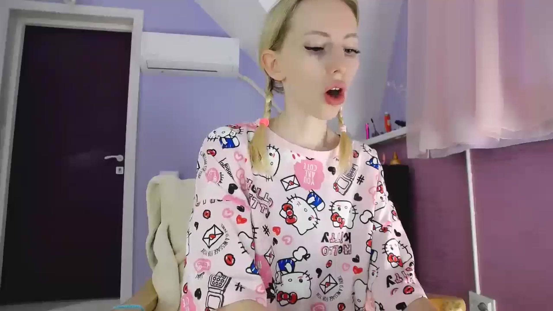 Gallery image thumbnail from PetitePrincez's myfreecams stream on, 10/13/2024, 14:29 image 10 of 20