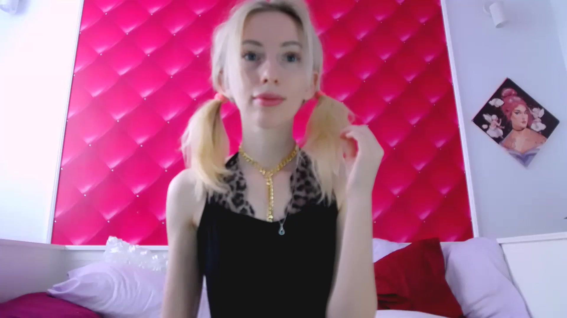 Gallery image thumbnail from PetitePrincez's myfreecams stream on, 10/27/2024, 13:22 image 19 of 20