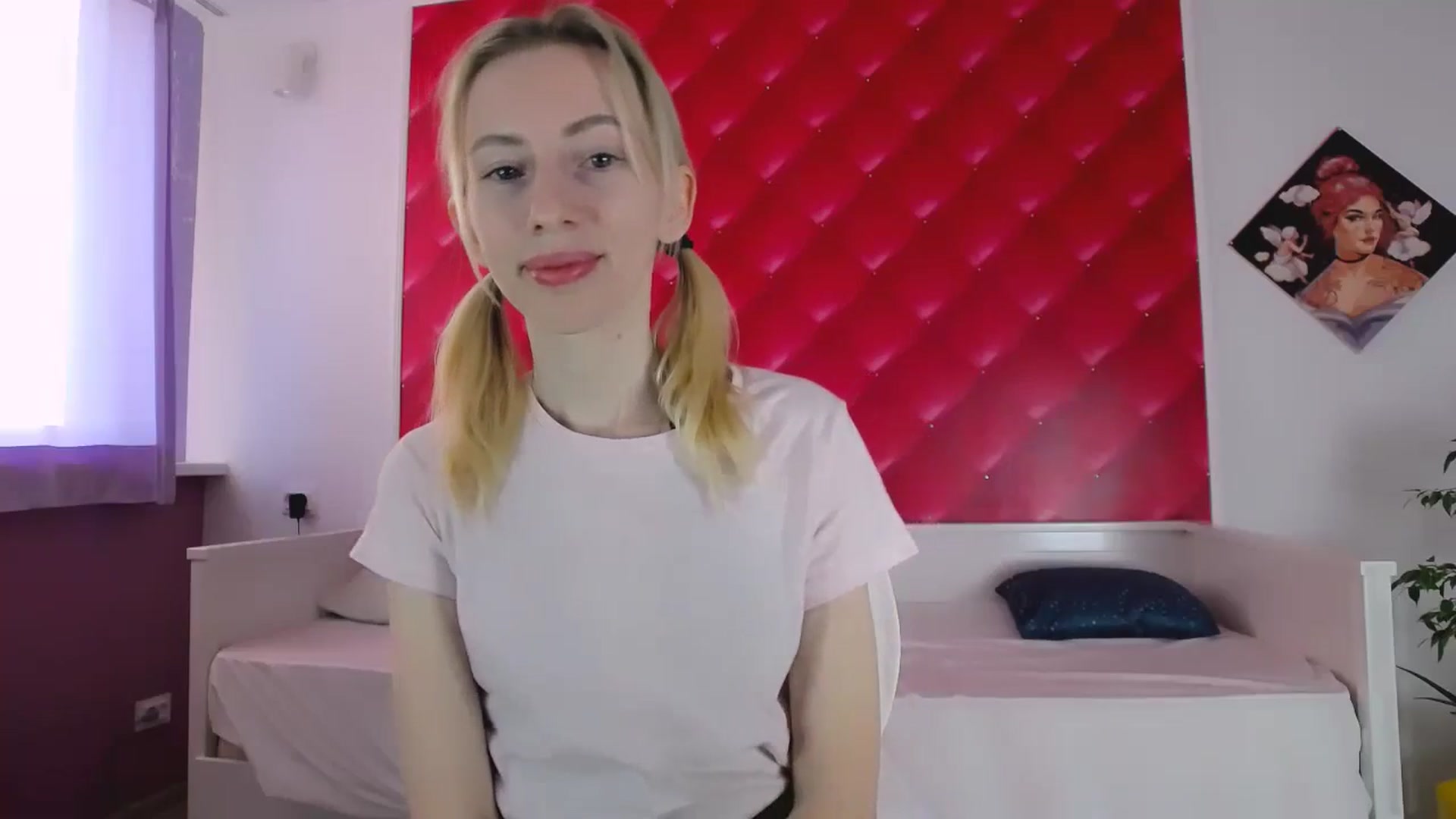 Gallery image thumbnail from PetitePrincez's myfreecams stream on, 11/16/2024, 13:48 image 6 of 20