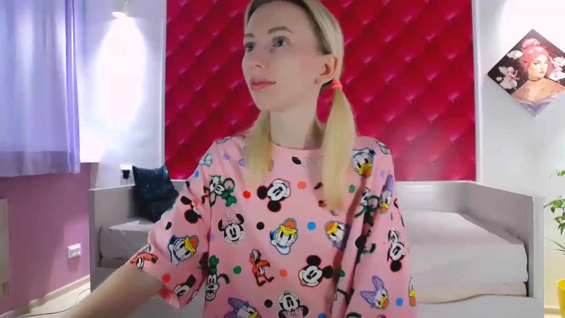 Gallery image thumbnail from PetitePrincez's myfreecams stream on, 11/17/2024, 14:26 image 6 of 20