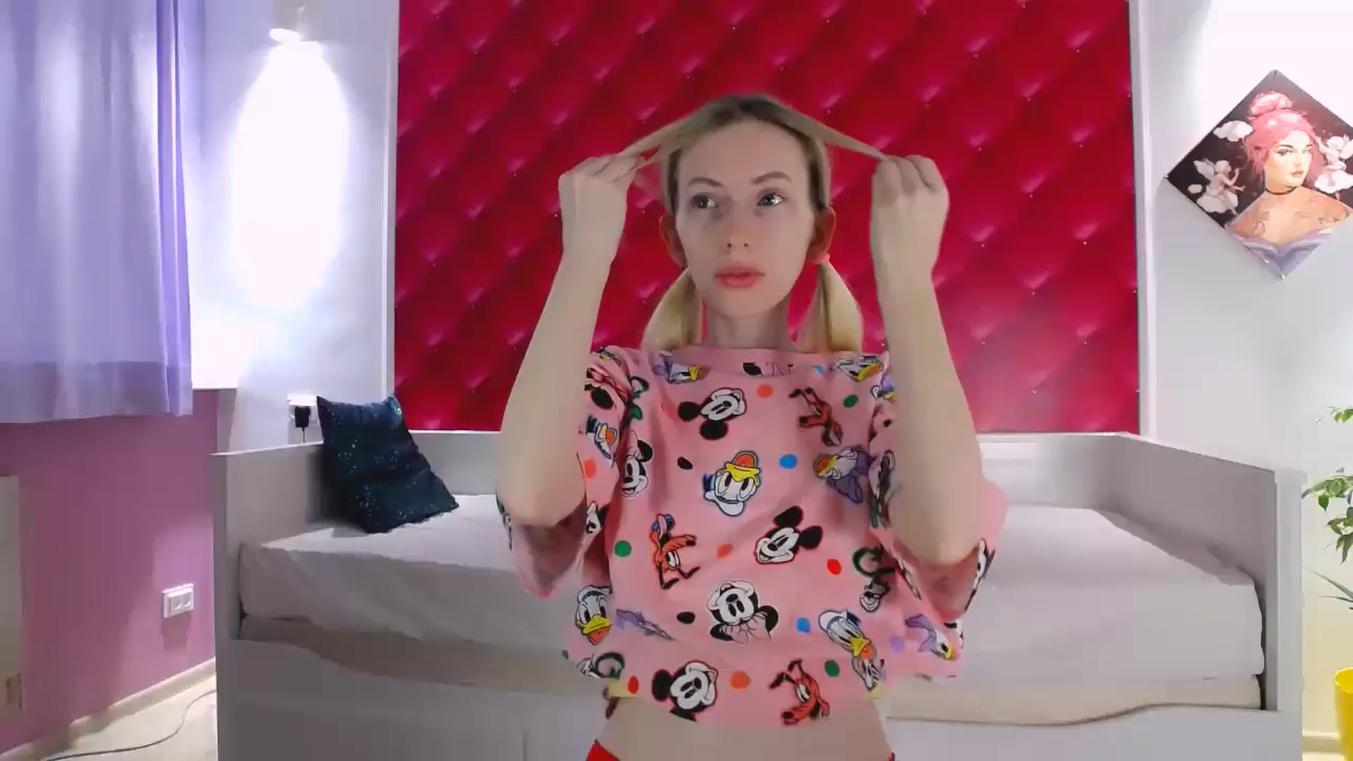 Gallery image thumbnail from PetitePrincez's myfreecams stream on, 11/17/2024, 14:26 image 10 of 20