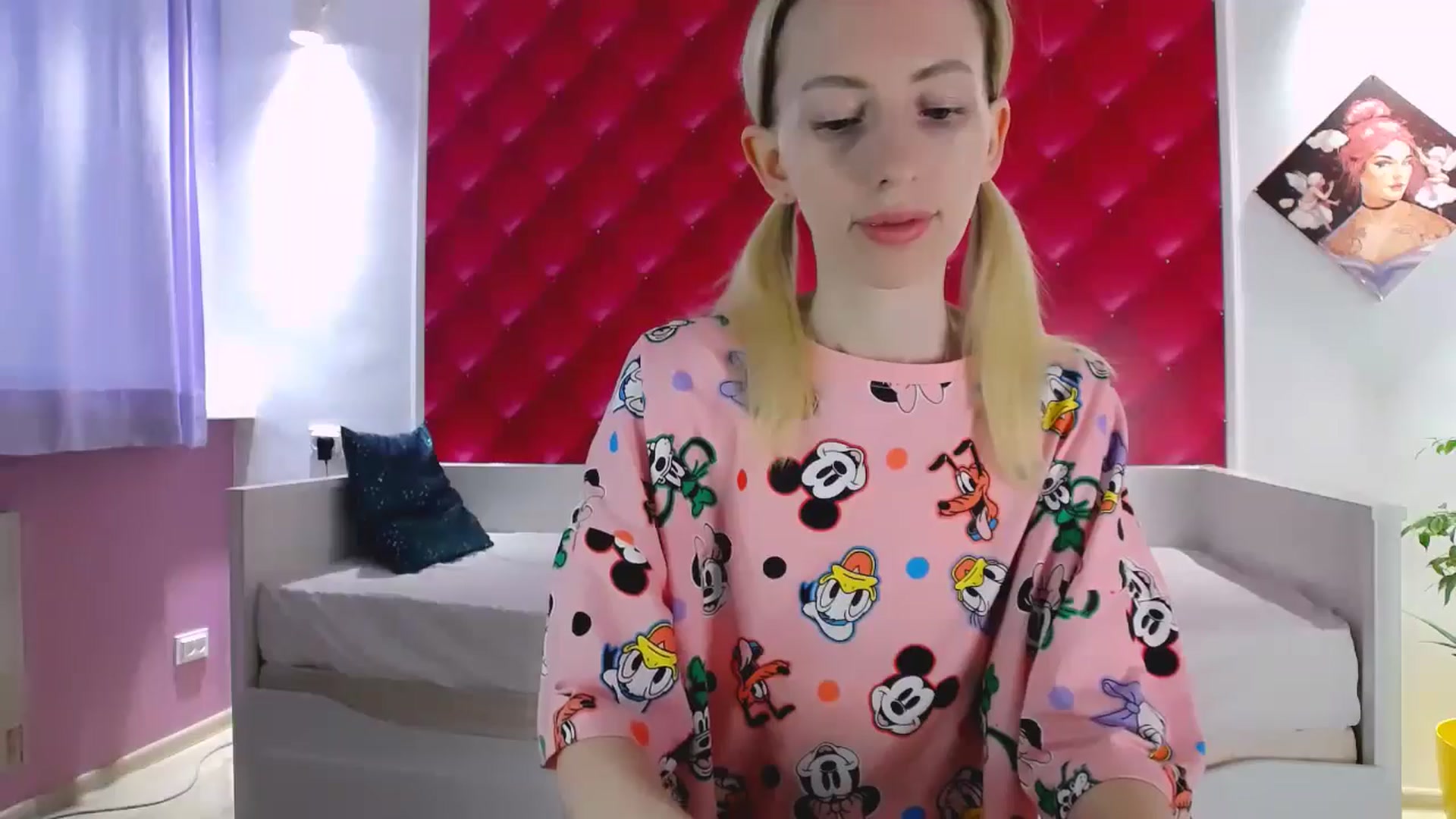 Gallery image thumbnail from PetitePrincez's myfreecams stream on, 11/17/2024, 14:26 image 5 of 20