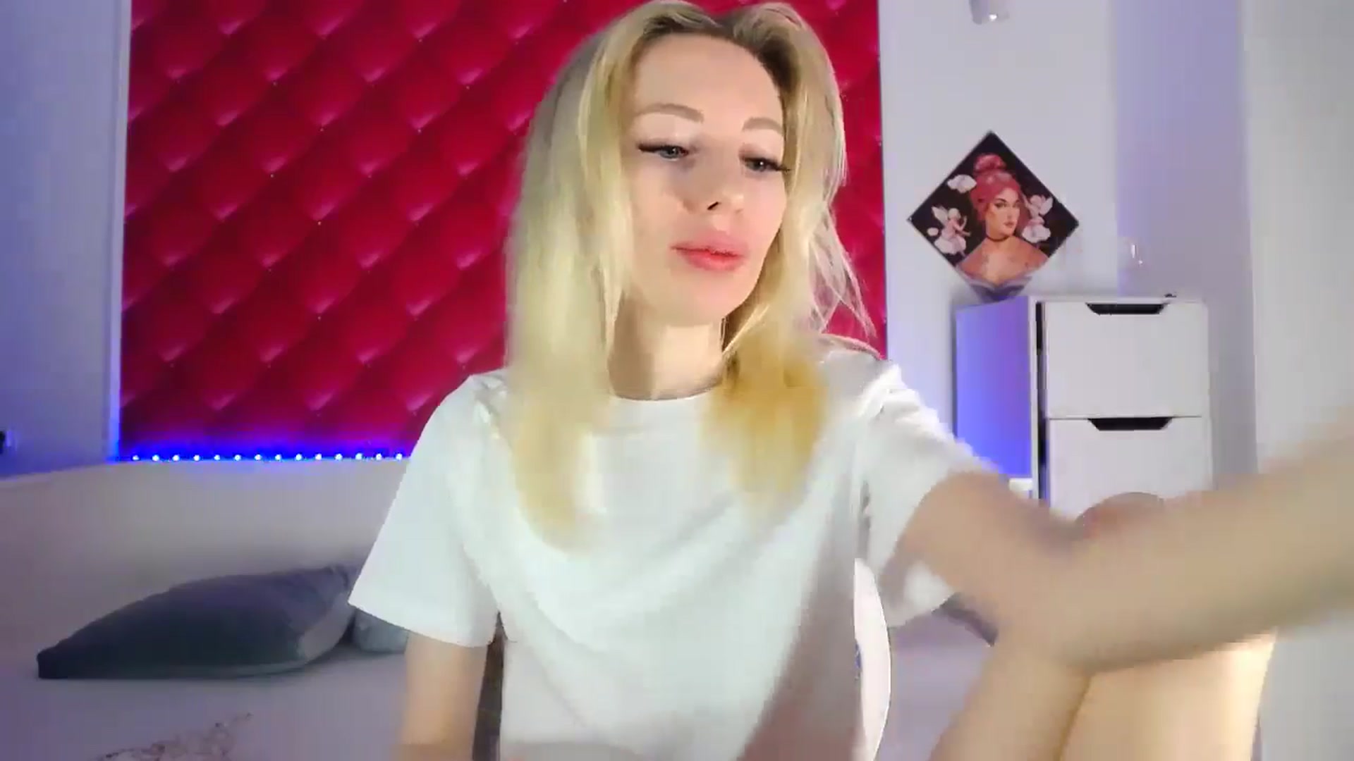 Gallery image thumbnail from PetitePrincez's myfreecams stream on, 11/30/2024, 13:59 image 10 of 20