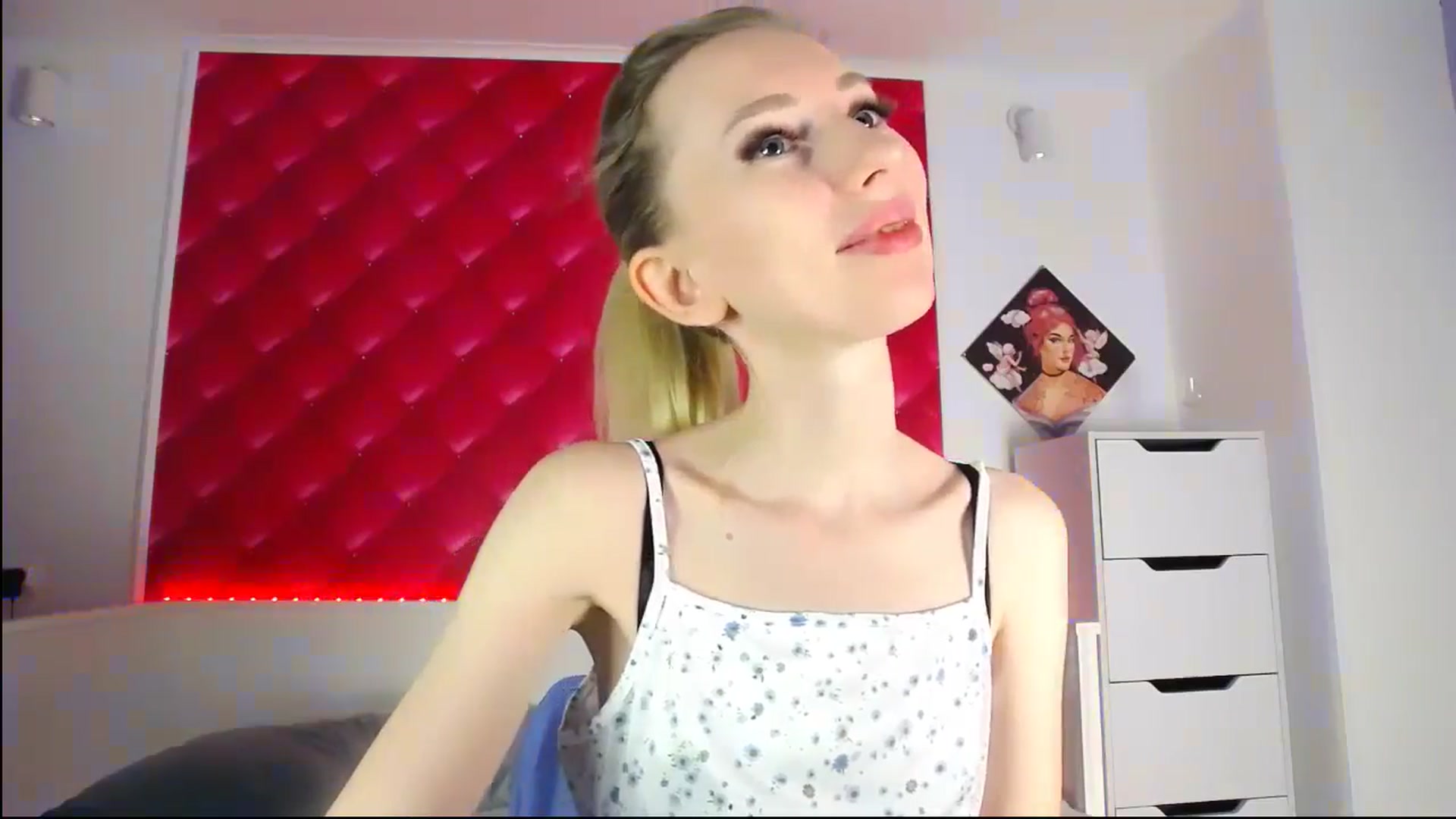 Gallery image thumbnail from PetitePrincez's myfreecams stream on, 11/30/2024, 14:56 image 3 of 20