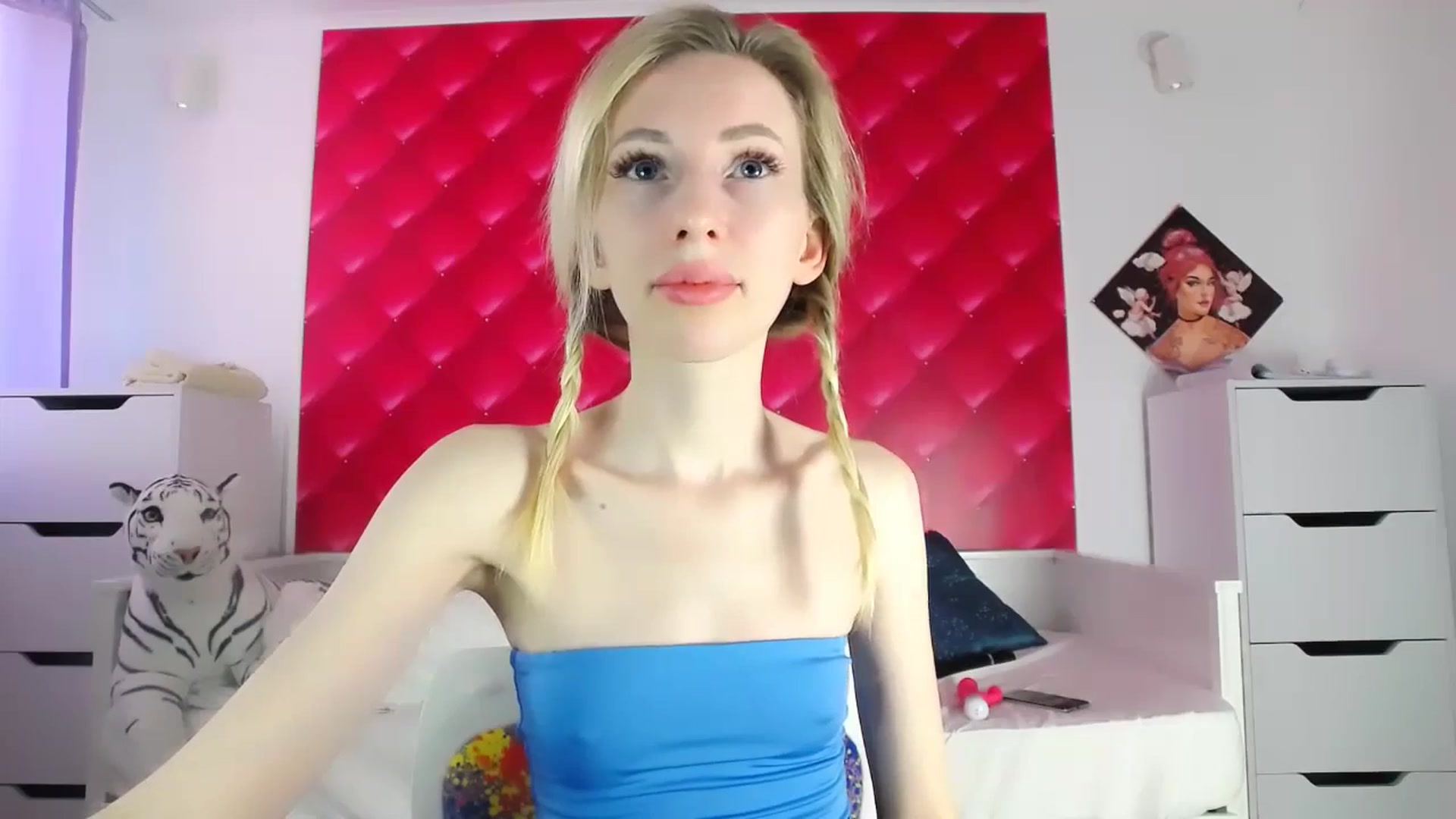 Gallery image thumbnail from PetitePrincez's myfreecams stream on, 12/14/2024, 13:41 image 9 of 20
