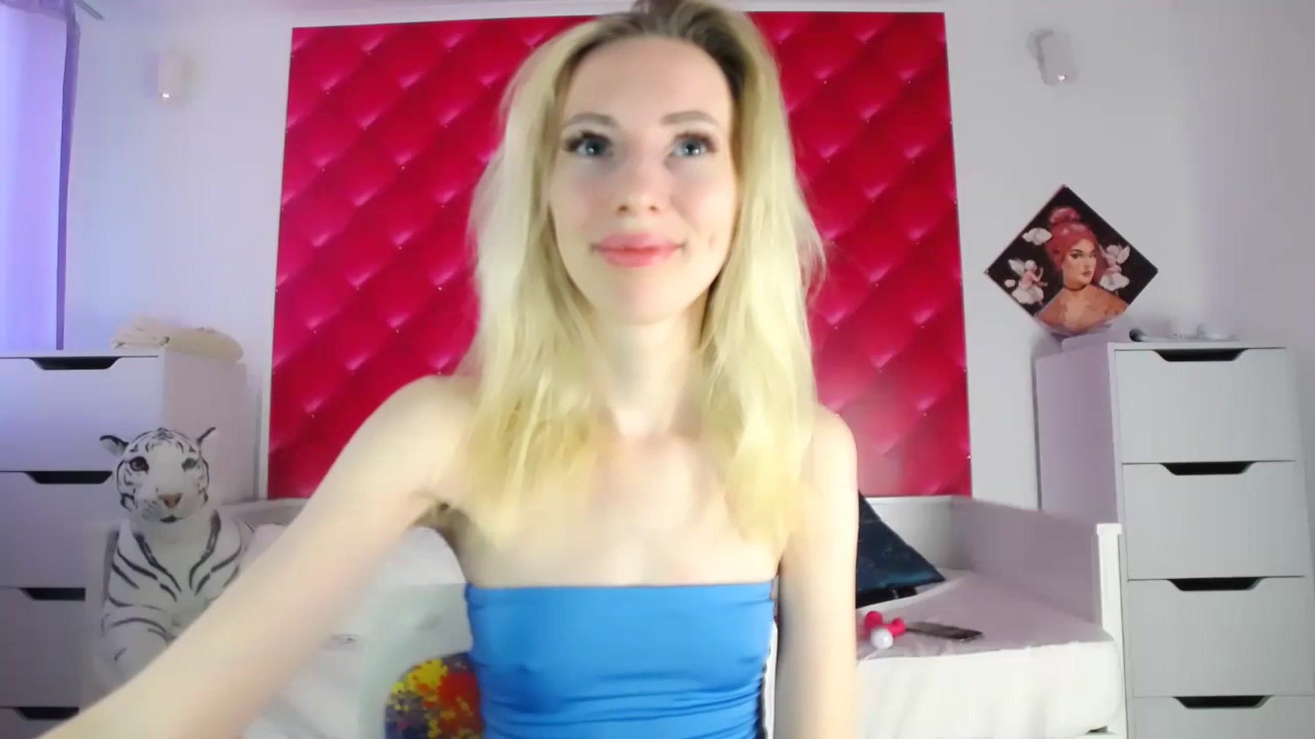 Gallery image thumbnail from PetitePrincez's myfreecams stream on, 12/14/2024, 13:41 image 14 of 20