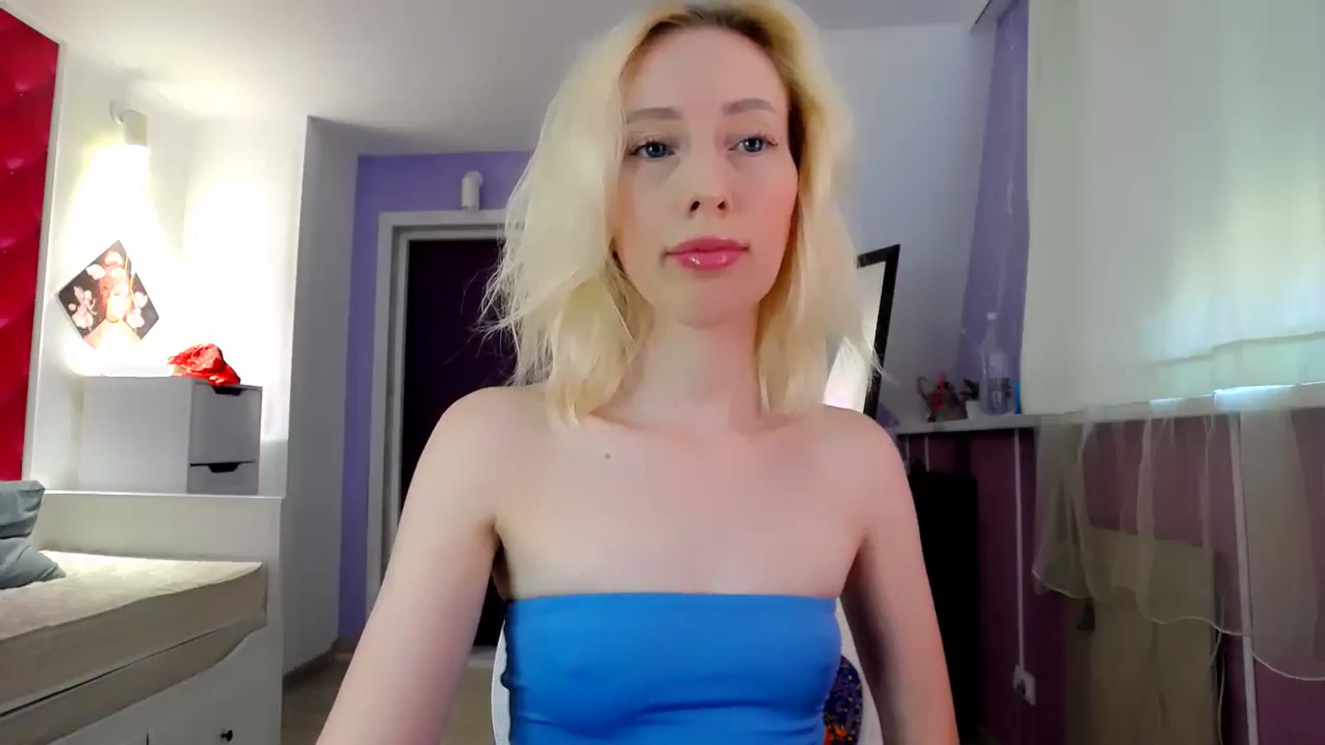 Gallery image thumbnail from PetitePrincez's myfreecams stream on, 07/26/2025, 14:00 image 7 of 20
