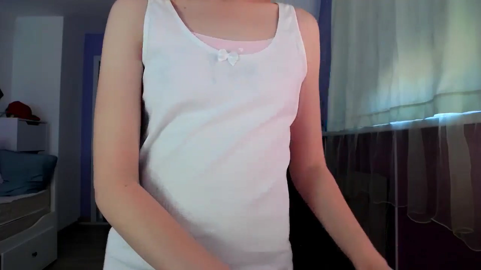 Gallery image thumbnail from PetitePrincez's myfreecams stream on, 08/02/2025, 12:35 image 16 of 20