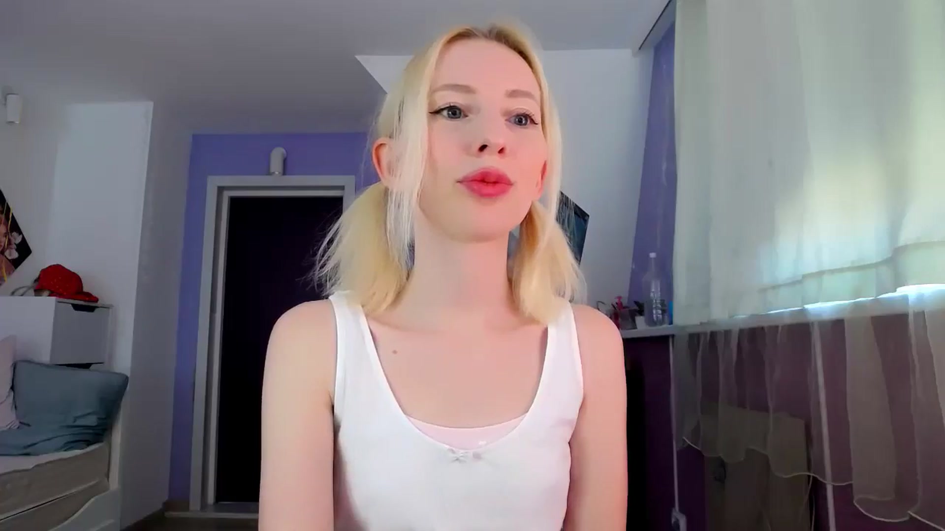 Gallery image thumbnail from PetitePrincez's myfreecams stream on, 08/02/2025, 12:35 image 3 of 20