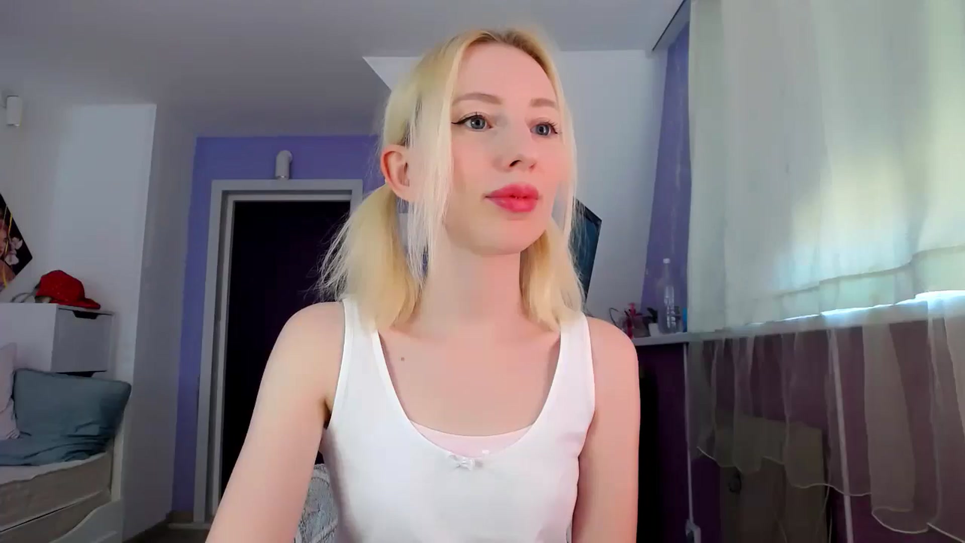 Gallery image thumbnail from PetitePrincez's myfreecams stream on, 08/02/2025, 12:35 image 4 of 20