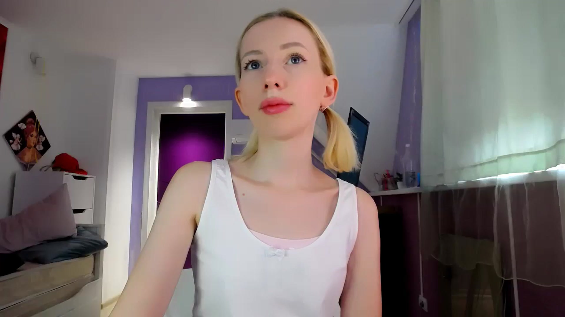 Gallery image thumbnail from PetitePrincez's myfreecams stream on, 08/03/2025, 12:02 image 9 of 20