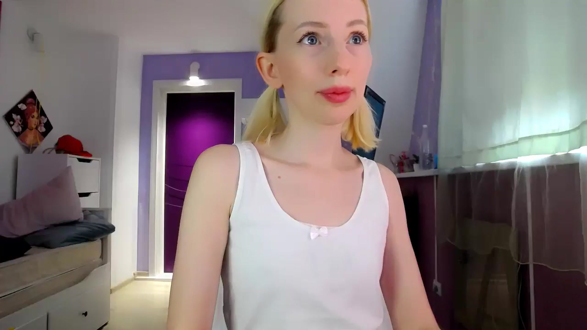 Gallery image thumbnail from PetitePrincez's myfreecams stream on, 08/03/2025, 12:02 image 16 of 20