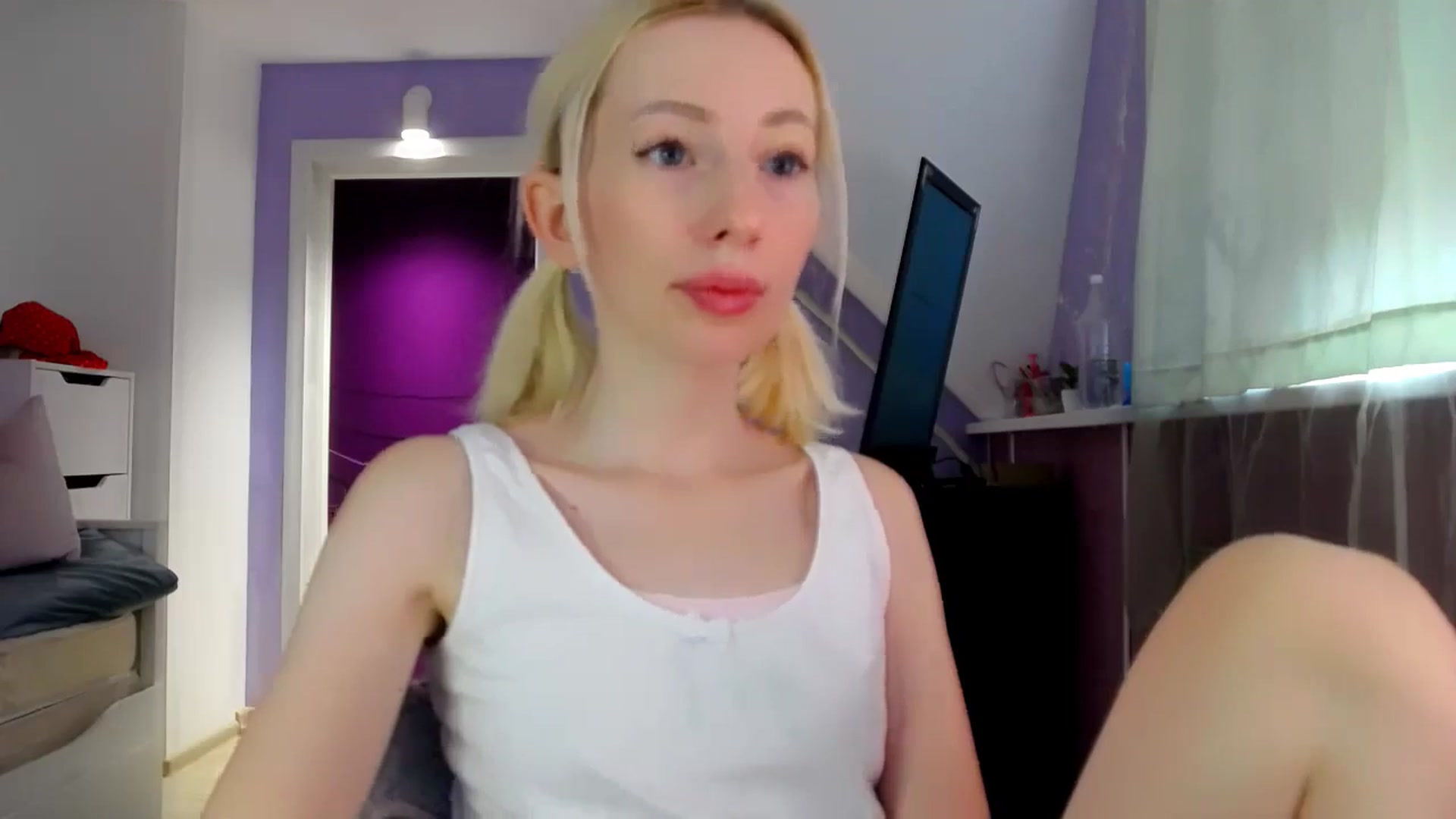Gallery image thumbnail from PetitePrincez's myfreecams stream on, 08/03/2025, 13:07 image 6 of 20
