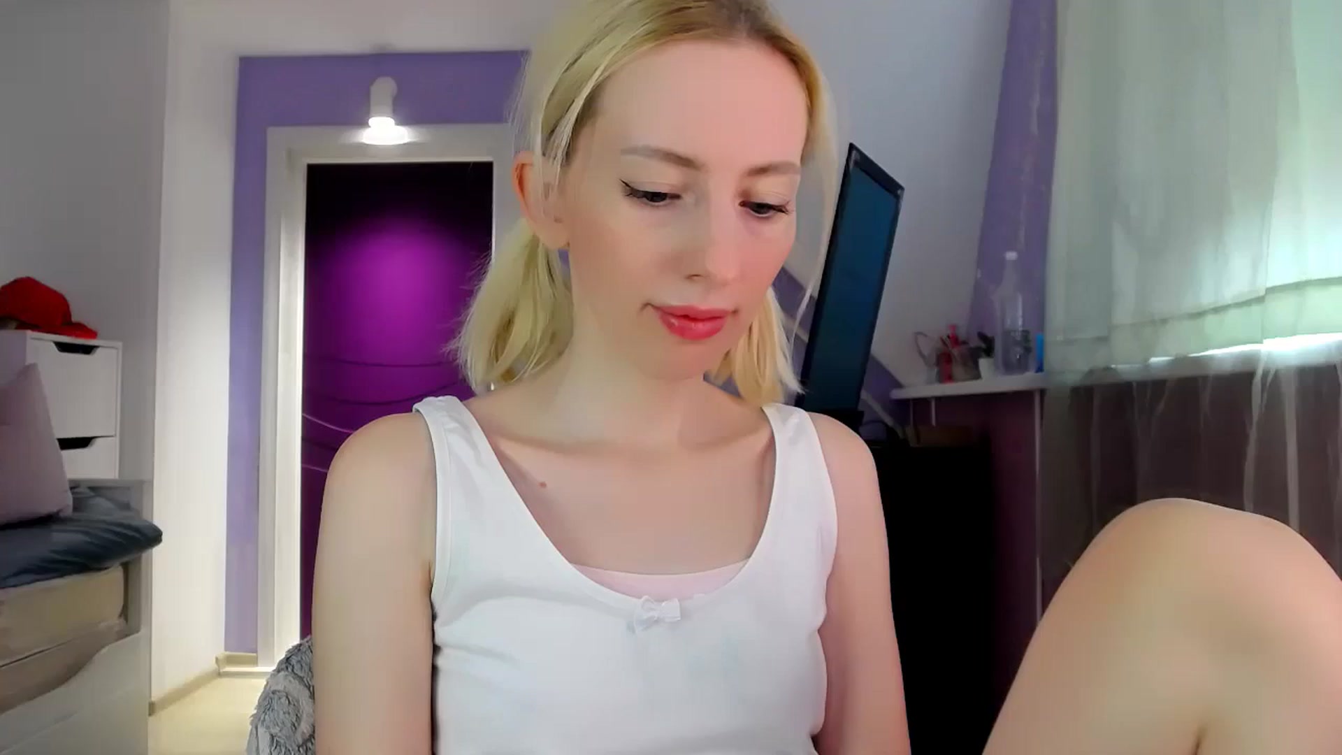 Gallery image thumbnail from PetitePrincez's myfreecams stream on, 08/03/2025, 13:07 image 7 of 20