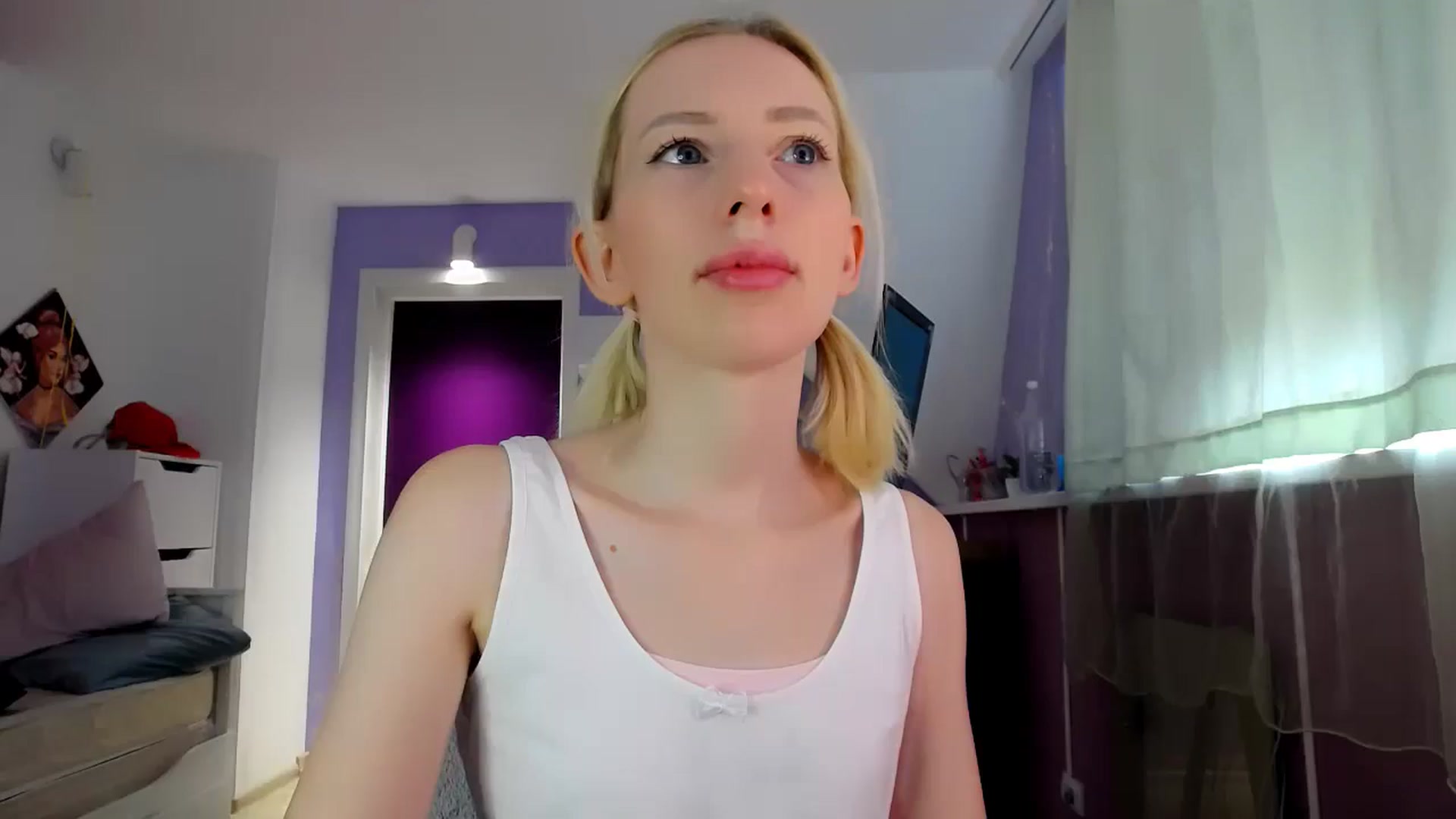 Gallery image thumbnail from PetitePrincez's myfreecams stream on, 08/03/2025, 13:07 image 12 of 20