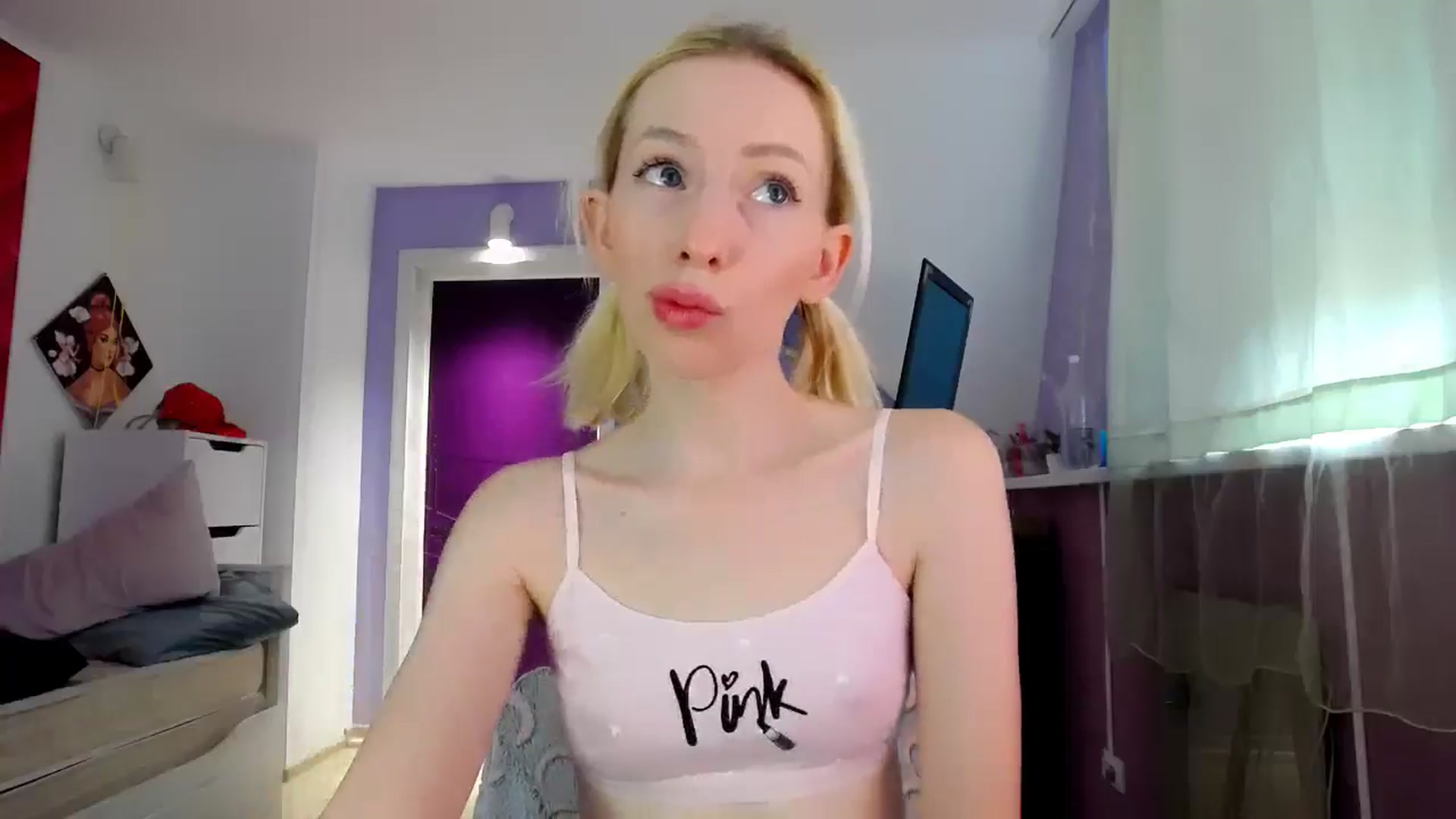 Gallery image thumbnail from PetitePrincez's myfreecams stream on, 08/03/2025, 13:07 image 16 of 20