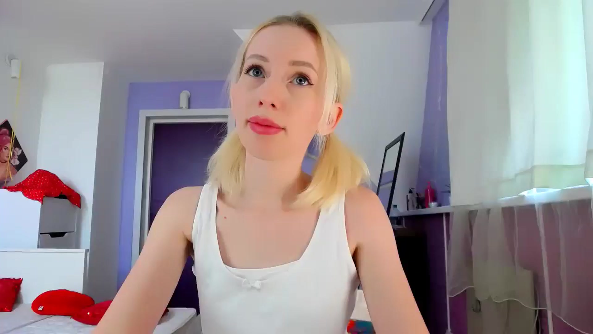 Gallery image thumbnail from PetitePrincez's myfreecams stream on, 08/16/2025, 12:01 image 1 of 20