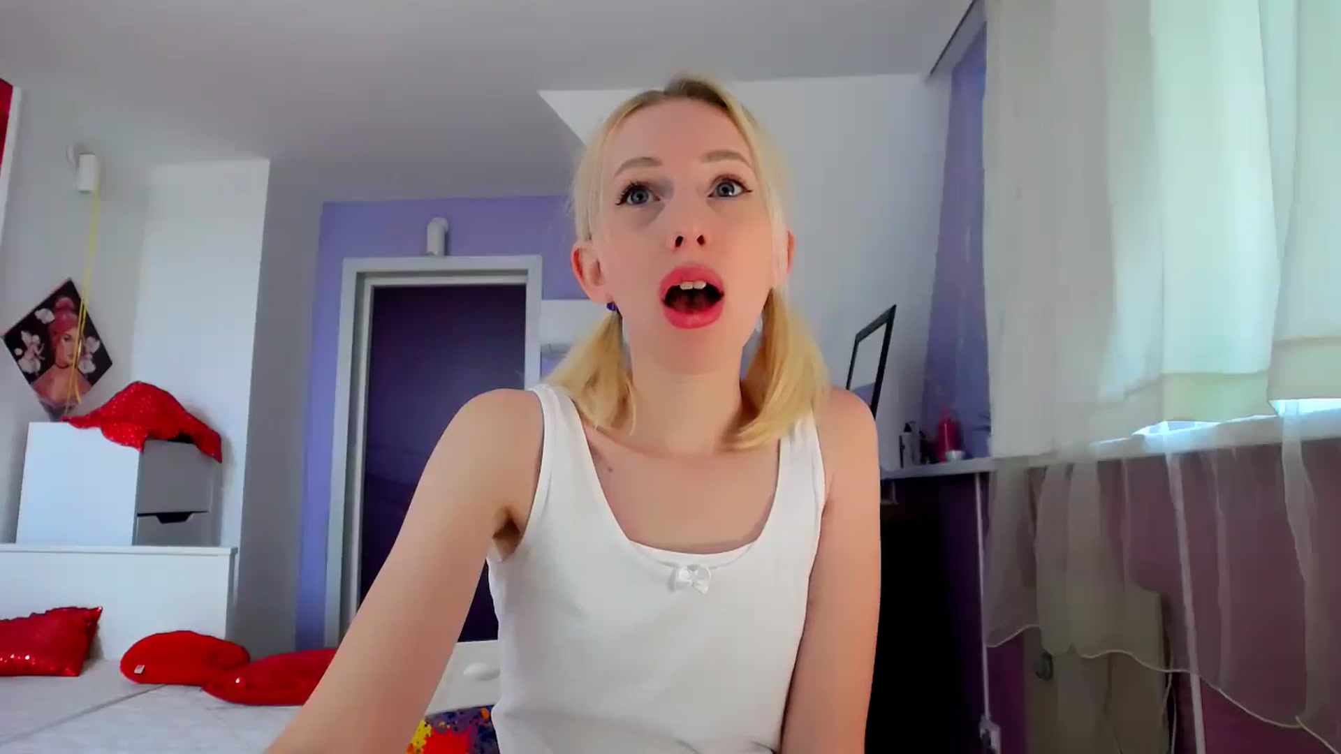 Gallery image thumbnail from PetitePrincez's myfreecams stream on, 08/16/2025, 12:01 image 12 of 20