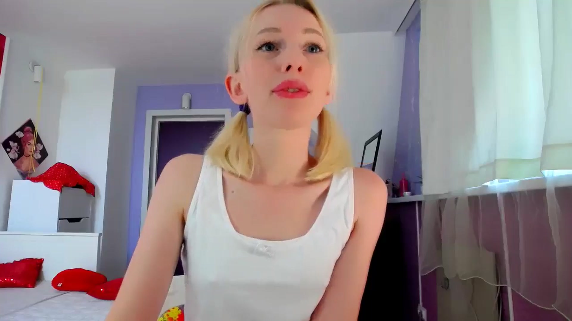 Gallery image thumbnail from PetitePrincez's myfreecams stream on, 08/16/2025, 12:01 image 13 of 20