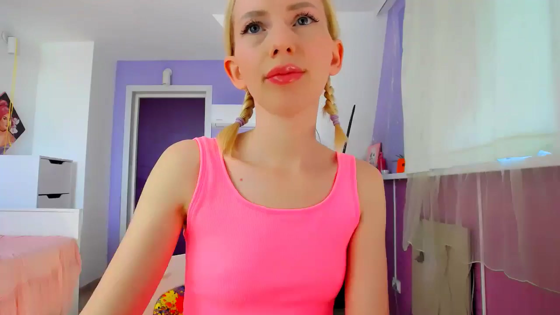 Gallery image thumbnail from PetitePrincez's myfreecams stream on, 09/21/2025, 12:49 image 10 of 20